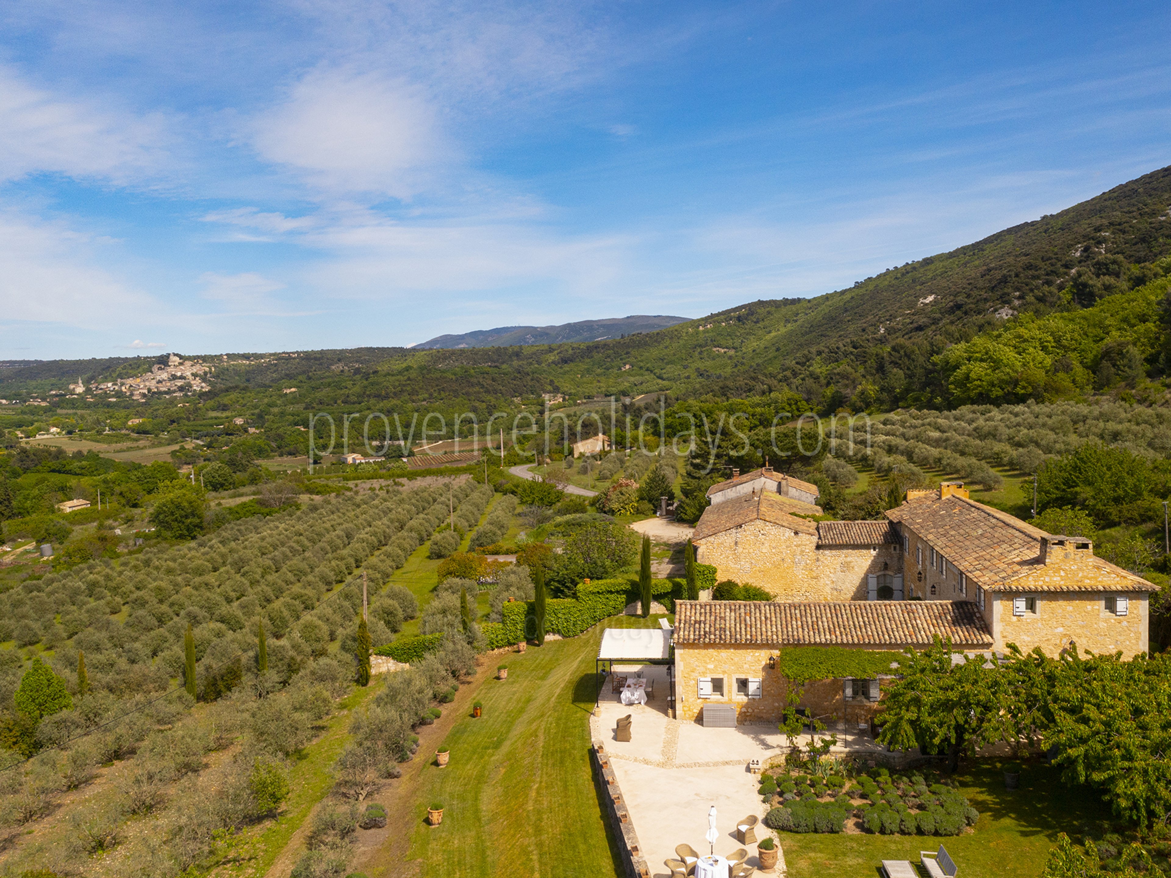 27 - Mas Trigaud: Villa: Exterior