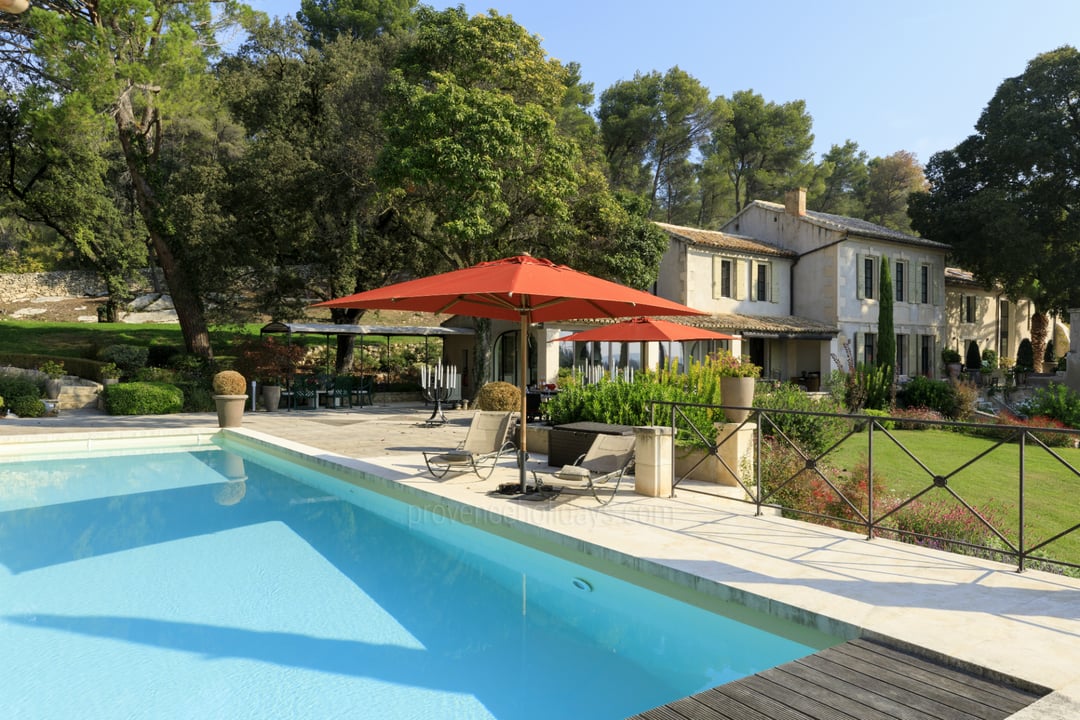 Ferienhaus mit beheiztem Pool in den Alpilles