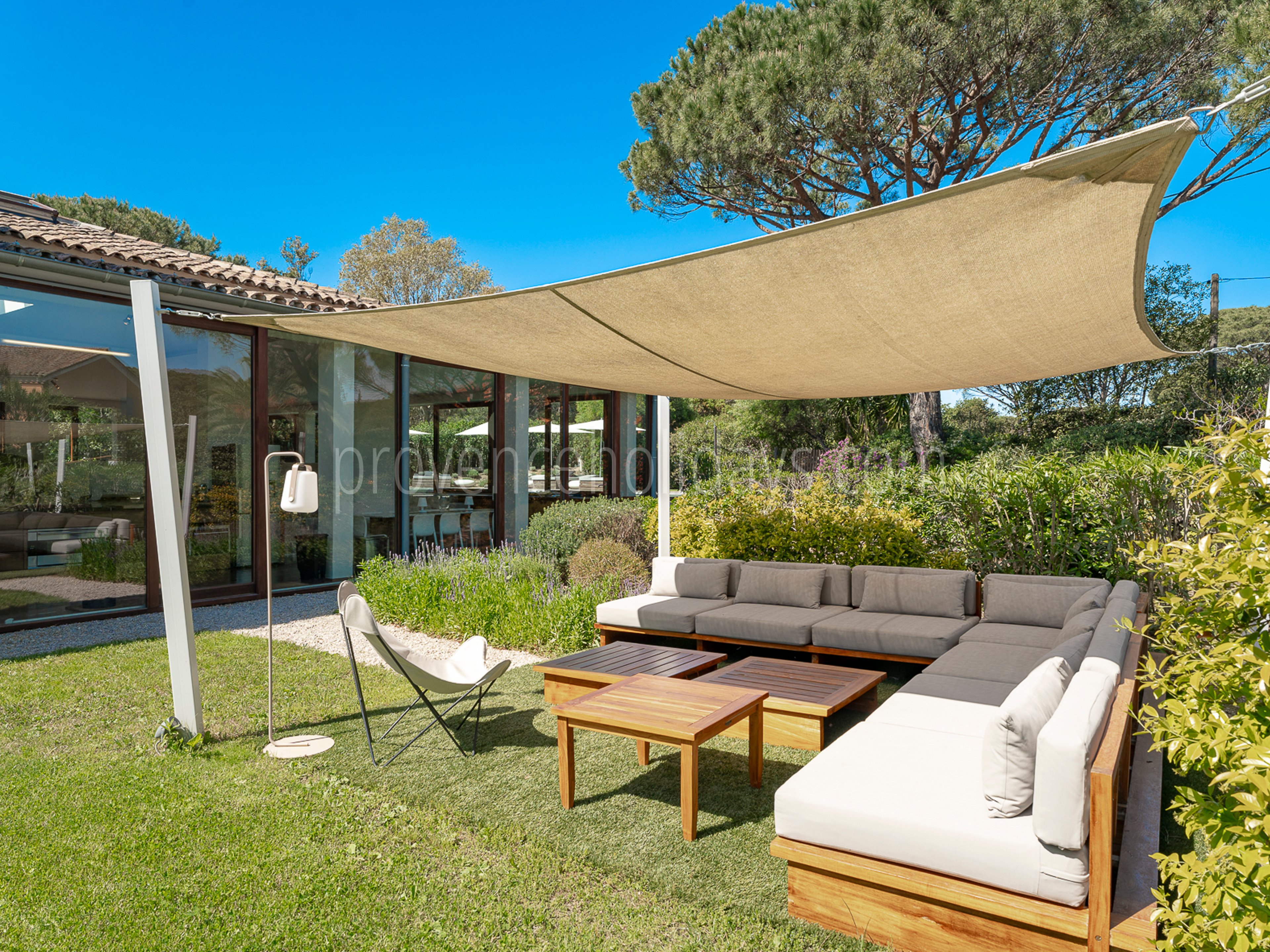 10 - Villa Tahiti: Villa: Exterior