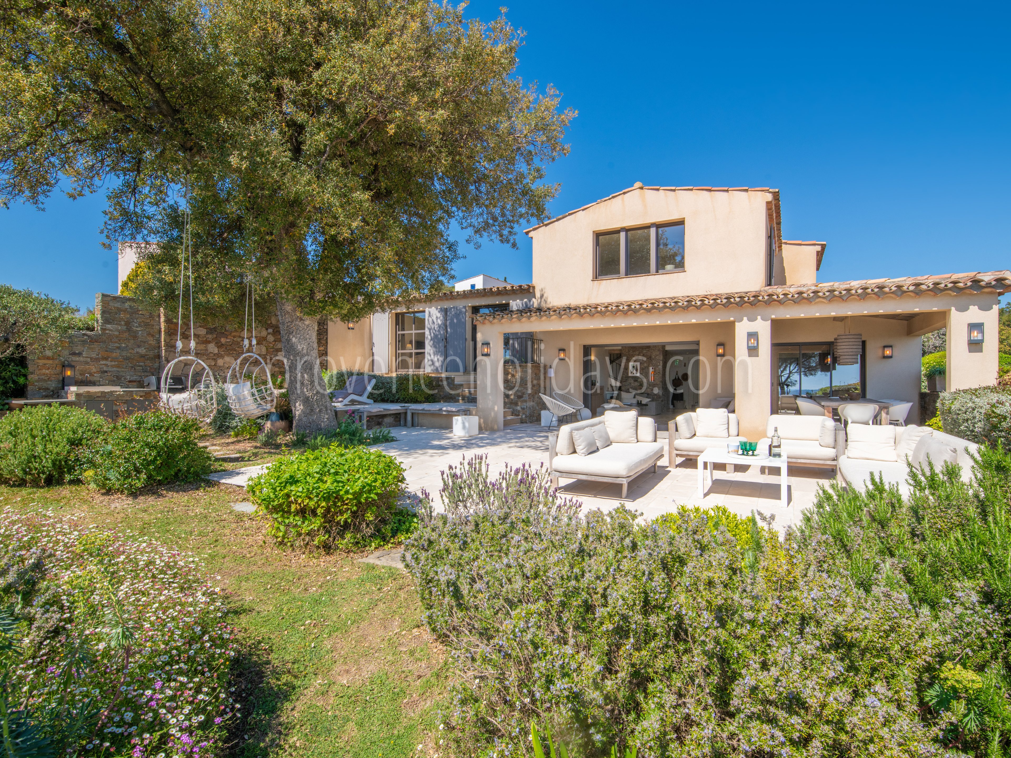 30 - Villa Infinite: Villa: Exterior