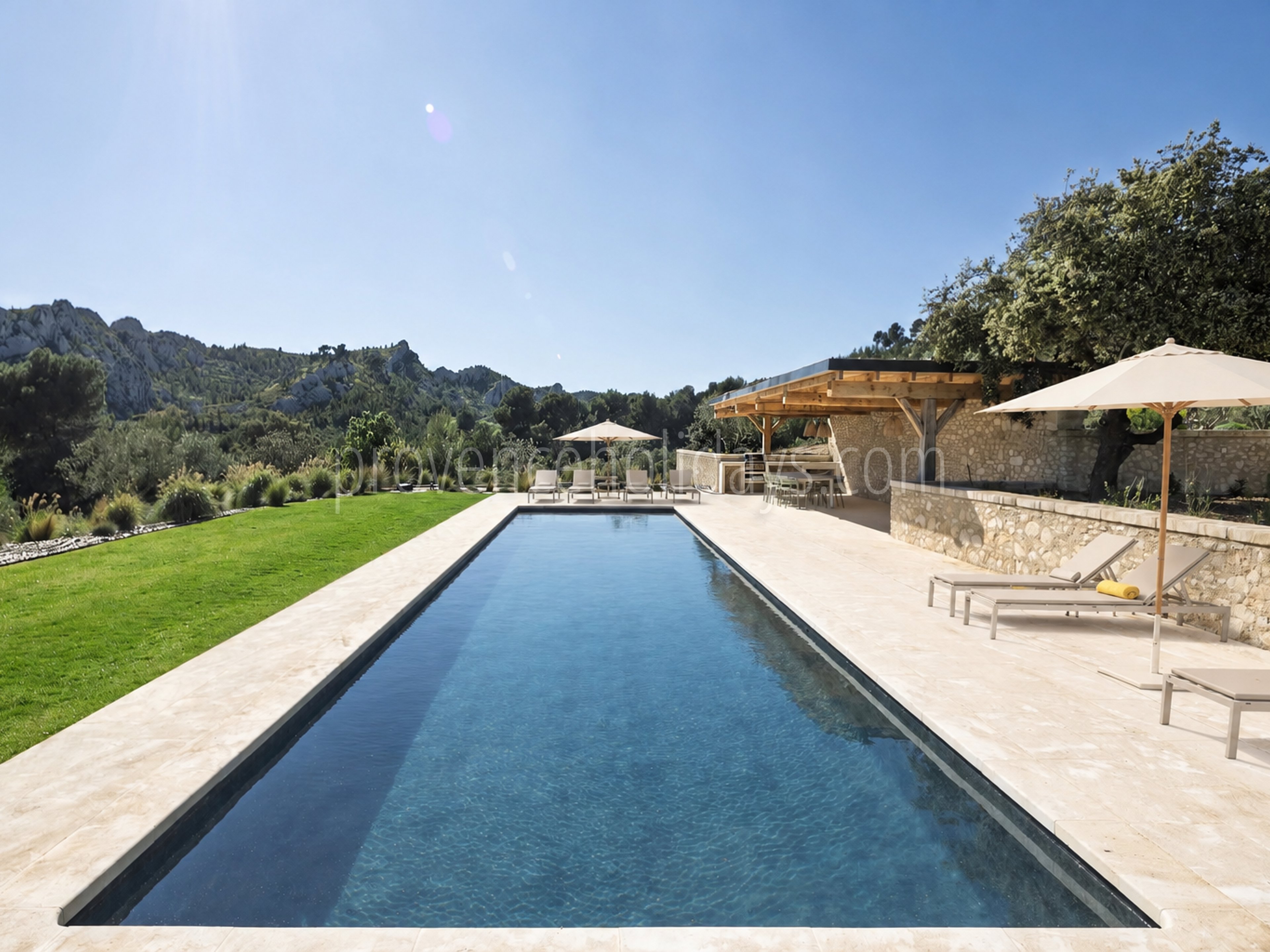 71 - Le Loup des Alpilles: Villa: Pool