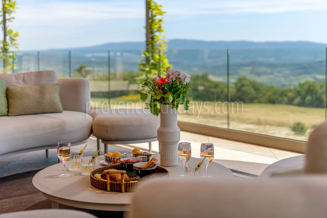 22 - Eden-en-Provence: Villa: Exterior