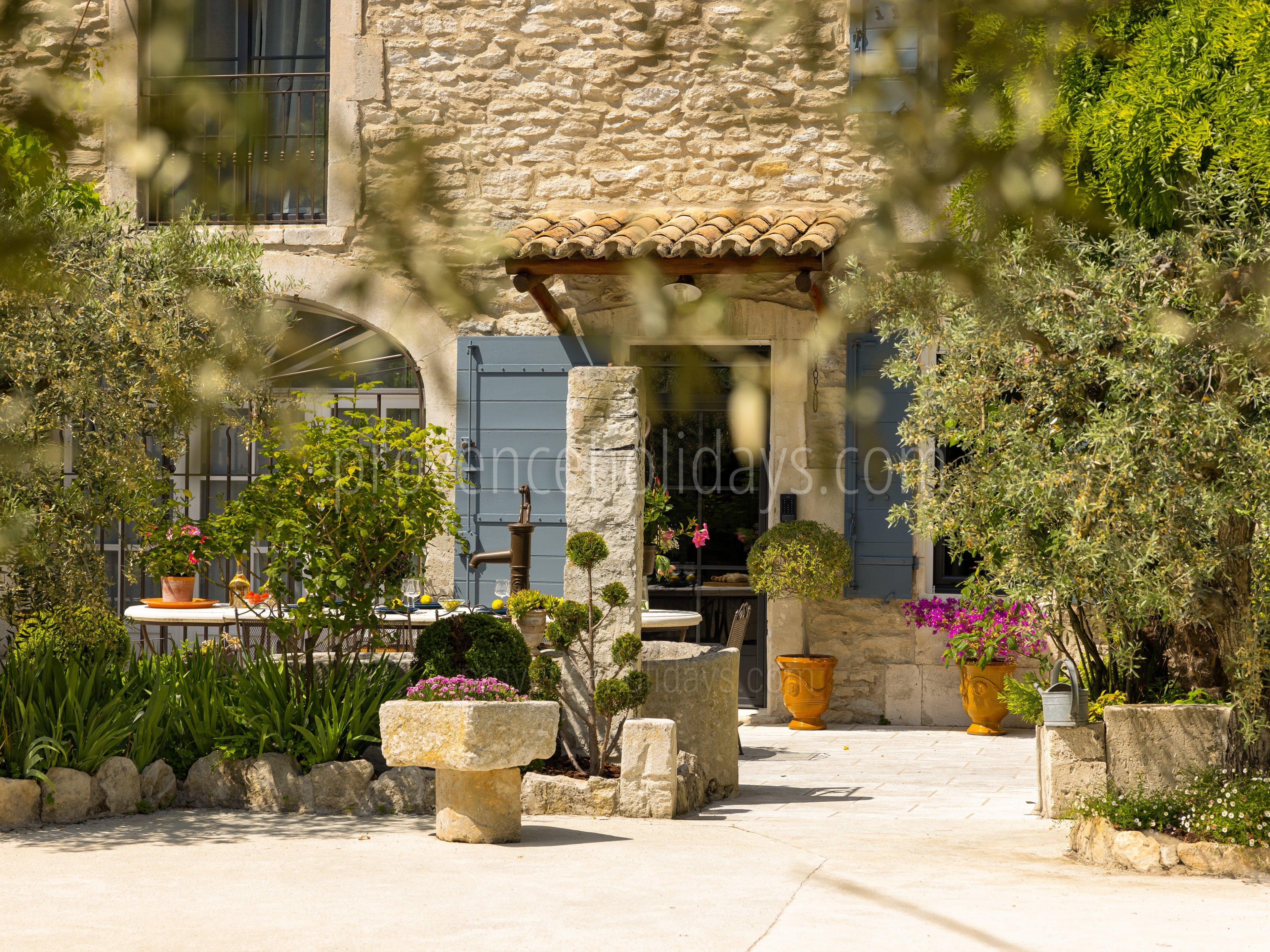 1 - Mas de l\'Oiseau: Villa: Exterior