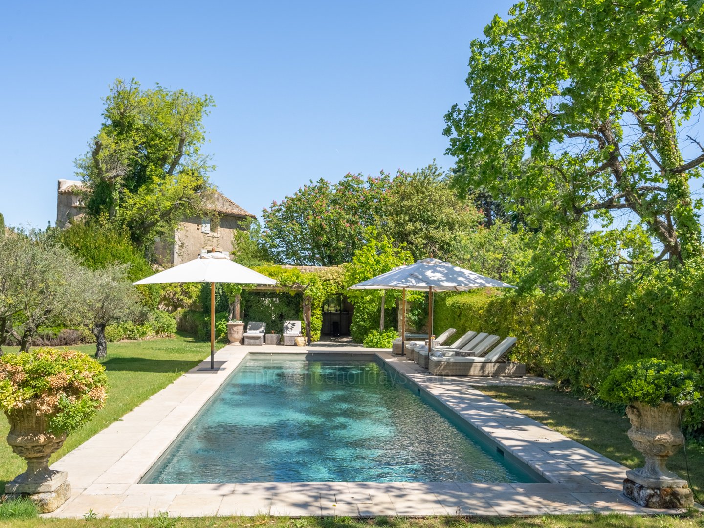 2 - La Tour d\'Oppède: Villa: Pool