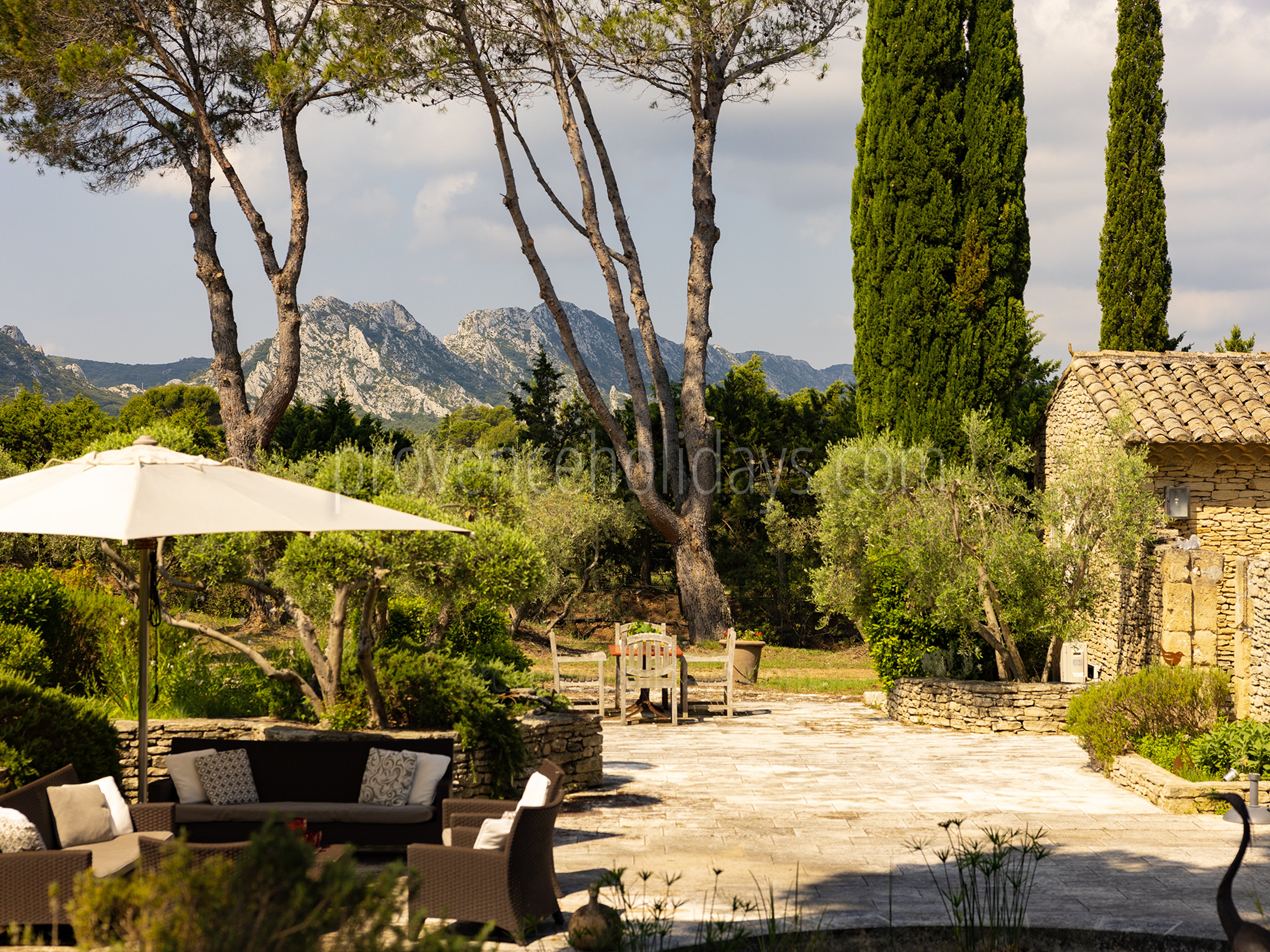 23 - Mas de Tournesol: Villa: Exterior