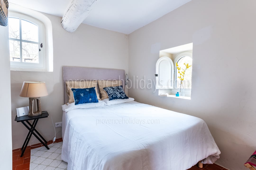 32 - Maison du Soleil: Villa: Bedroom