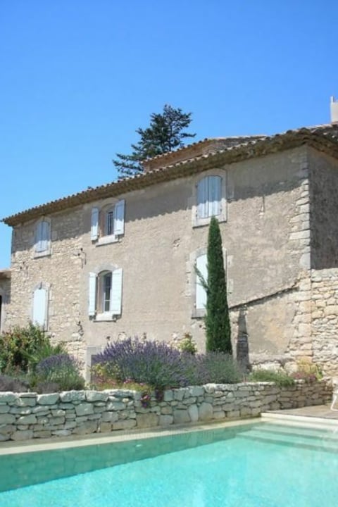 9 - Mas Luberon: Villa: Exterior