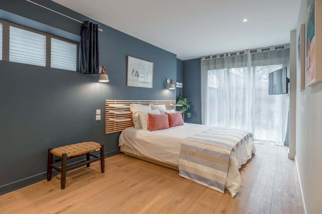 17 - Côté Sorgue: Villa: Bedroom