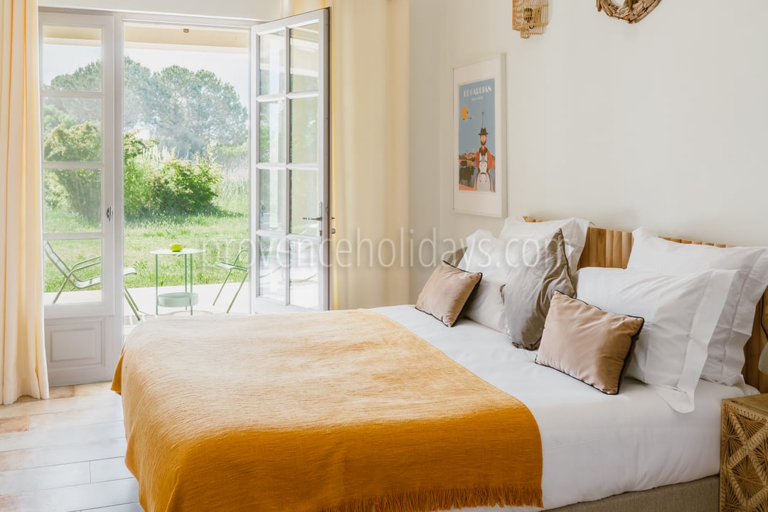 3 - Le Mas Sainte Marie: Villa: Bedroom