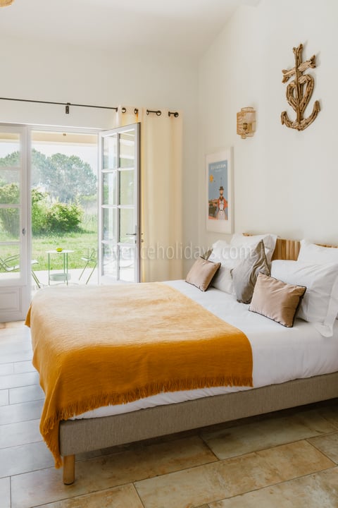 3 - Le Mas Sainte Marie: Villa: Bedroom