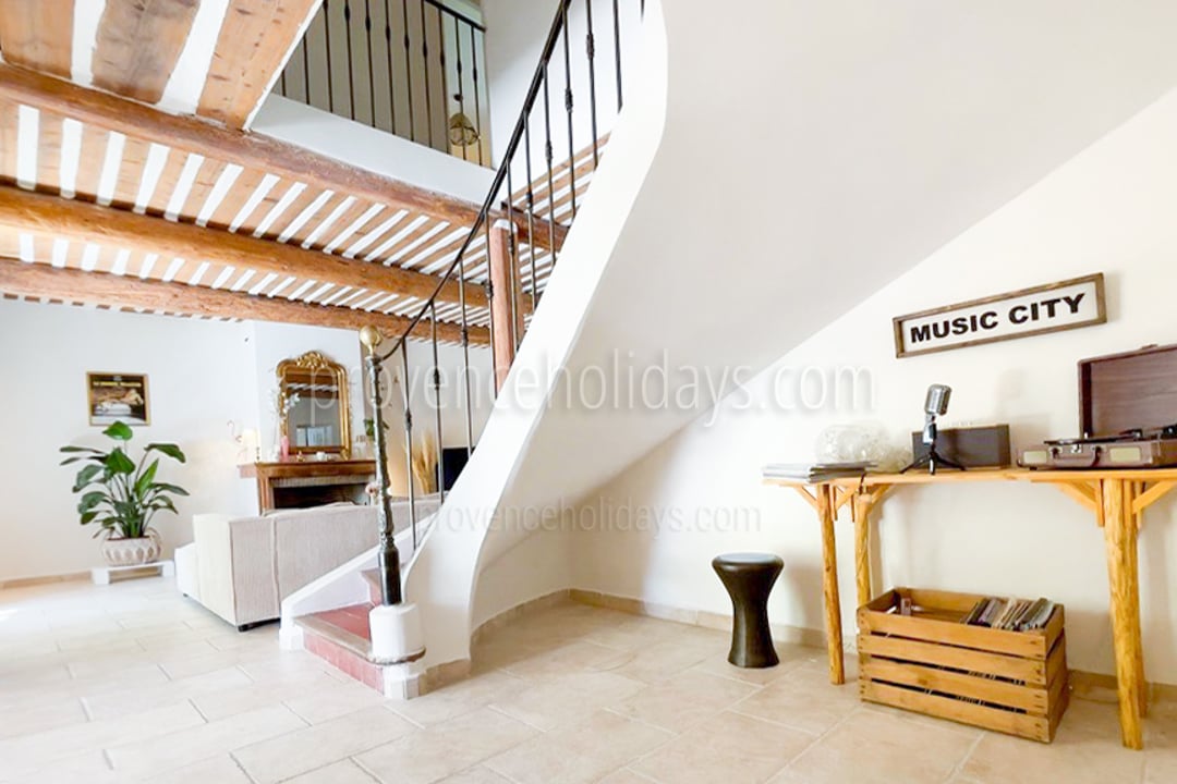 15 - Le Mas Chopin: Villa: Interior
