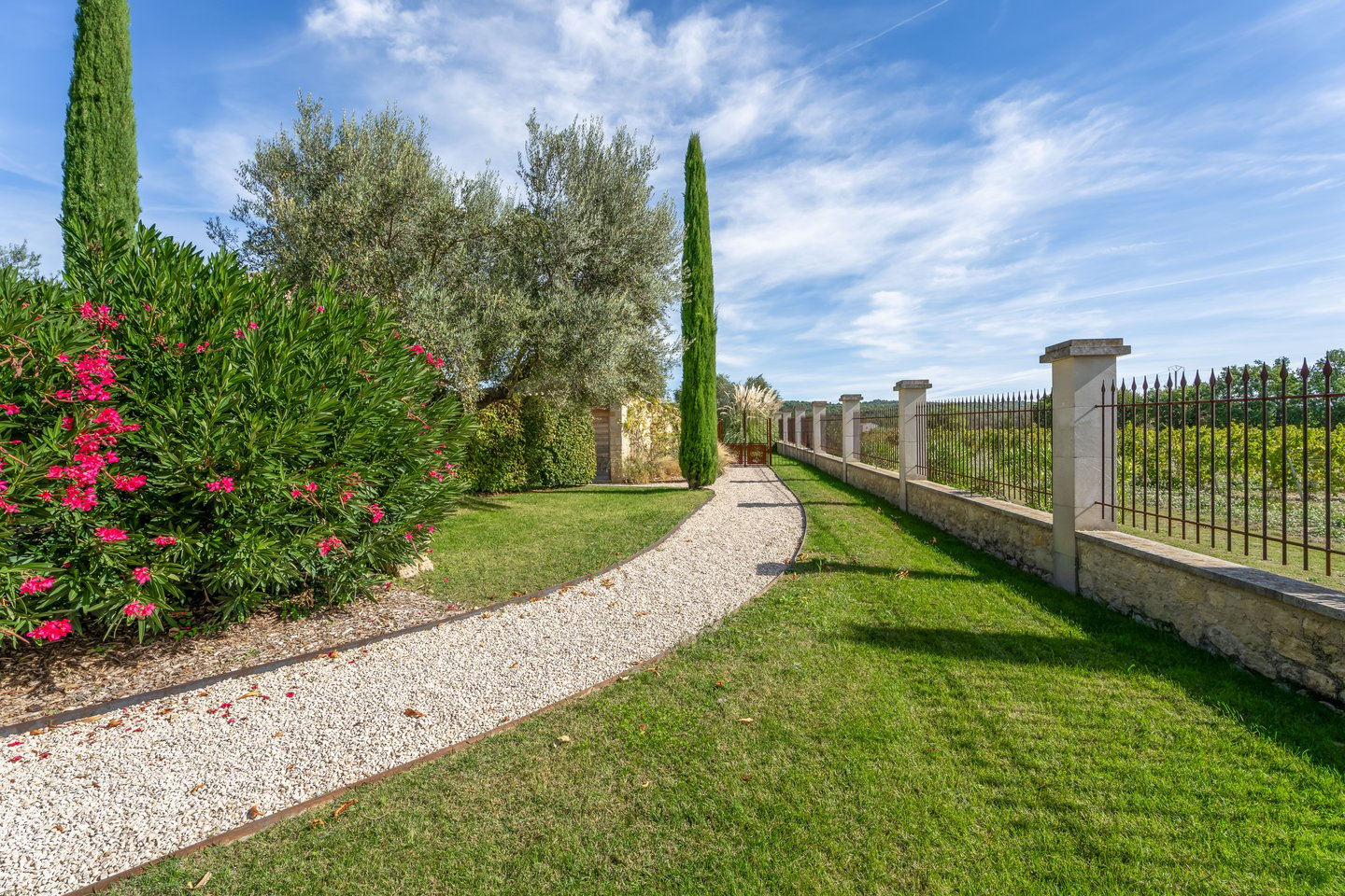 79 - Bastide Saint-Pierre: Villa: Exterior