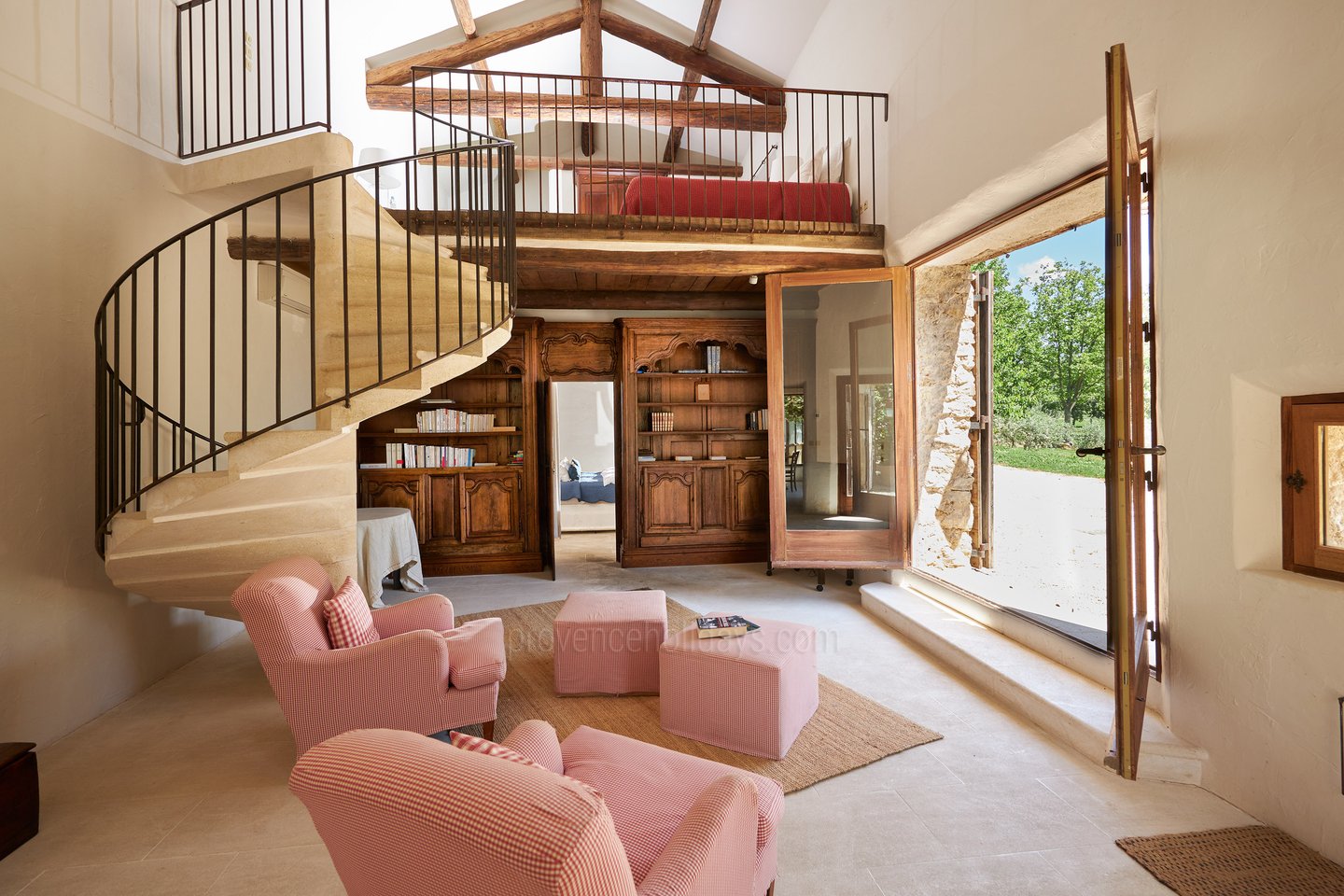 86 - Château de Luberon: Villa: Interior