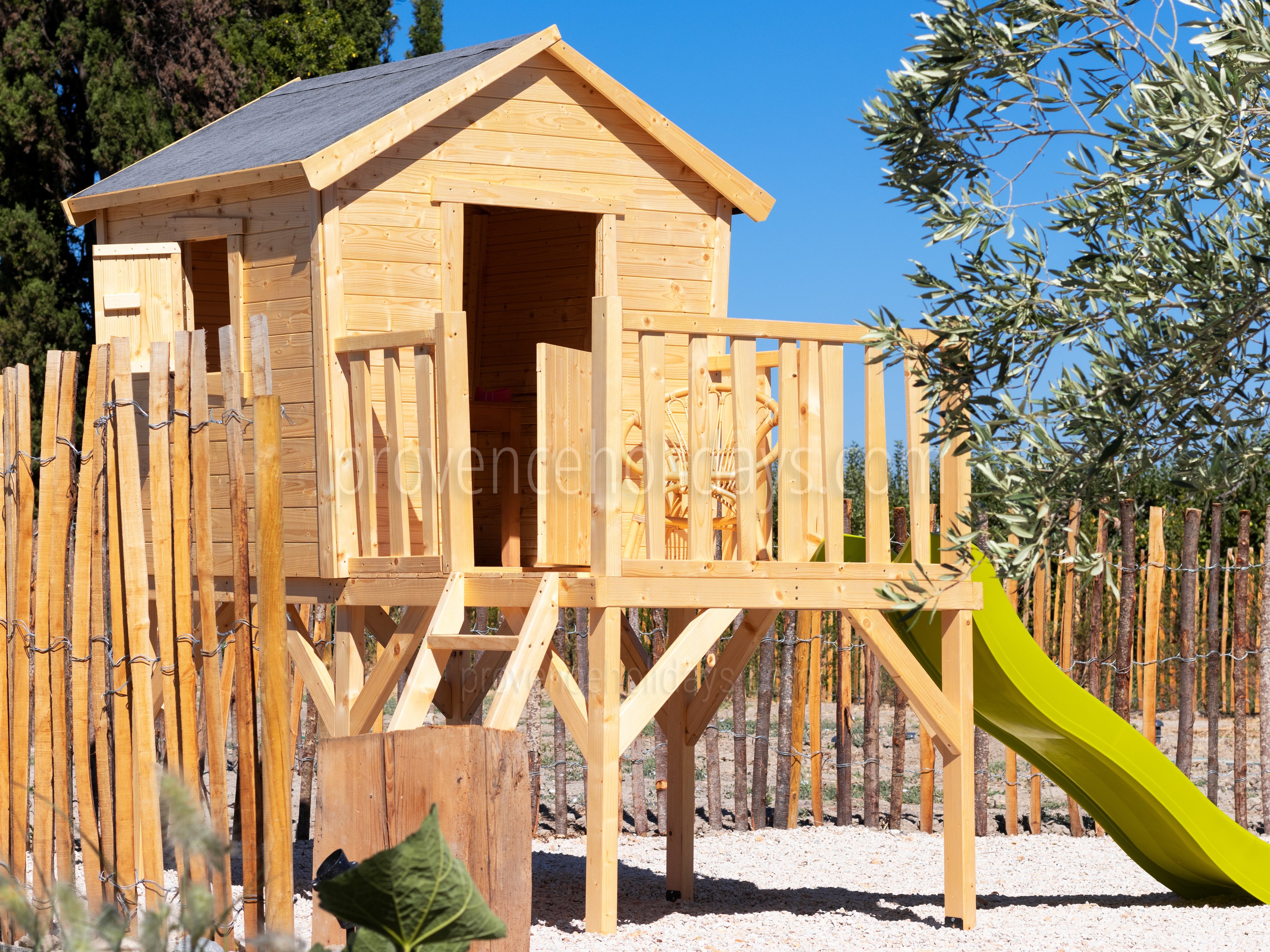 29 - Mas des Pommiers: Villa: Exterior