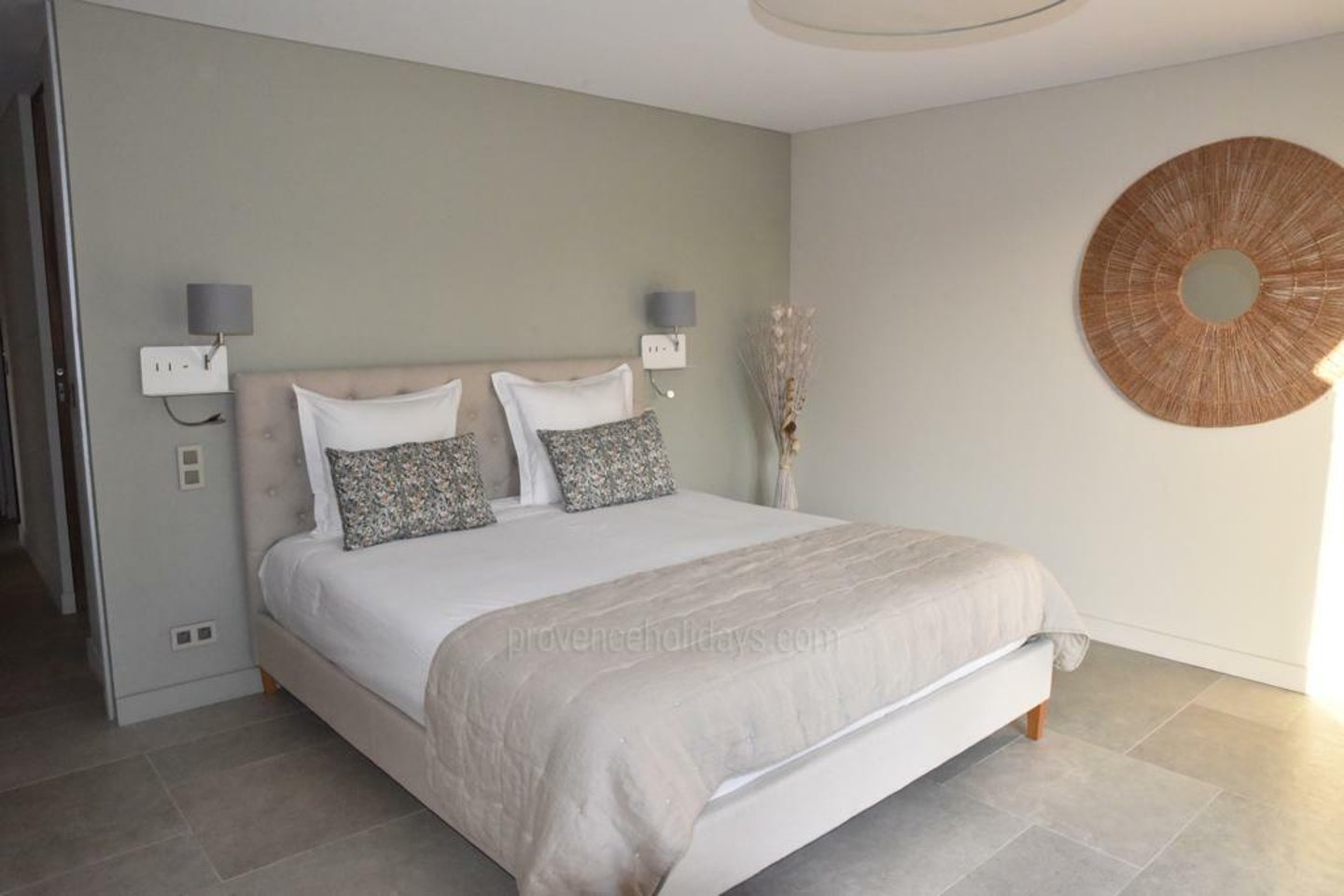 43 - Le Mas des Bories: Villa: Bedroom