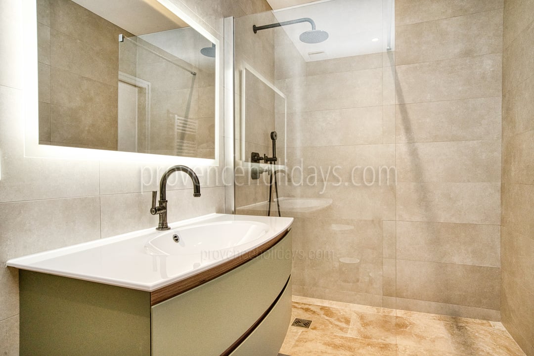 26 - Maison Zéphyr: Villa: Bathroom