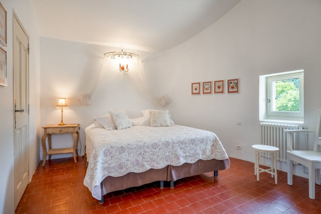 43 - Mas Lou Miradou: Villa: Bedroom