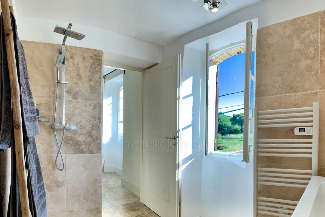 48 - Domaine du Sud: Villa: Bathroom