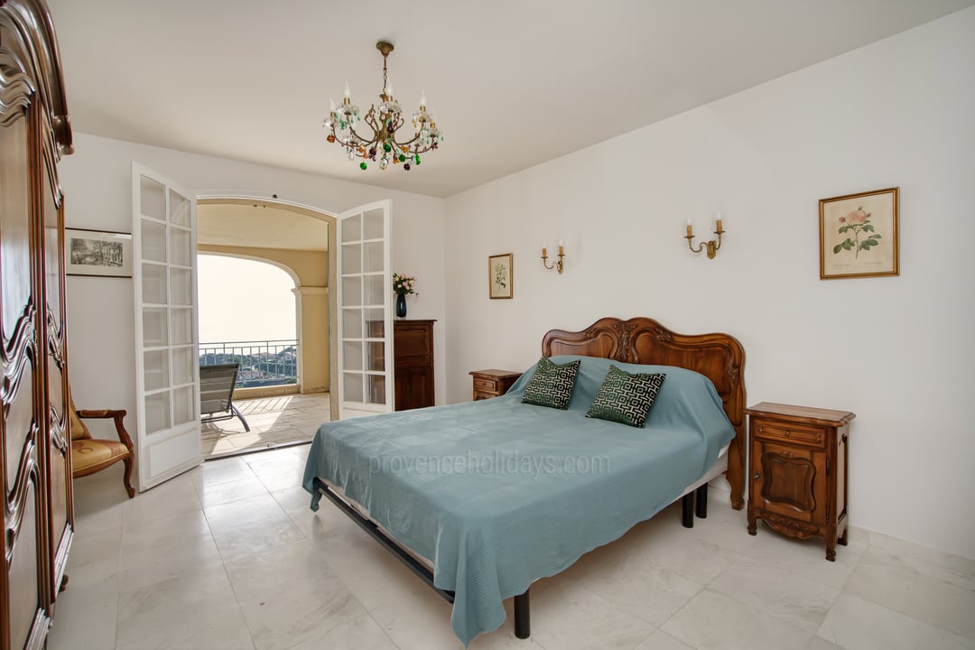 8 - Villa Solaria: Villa: Bedroom