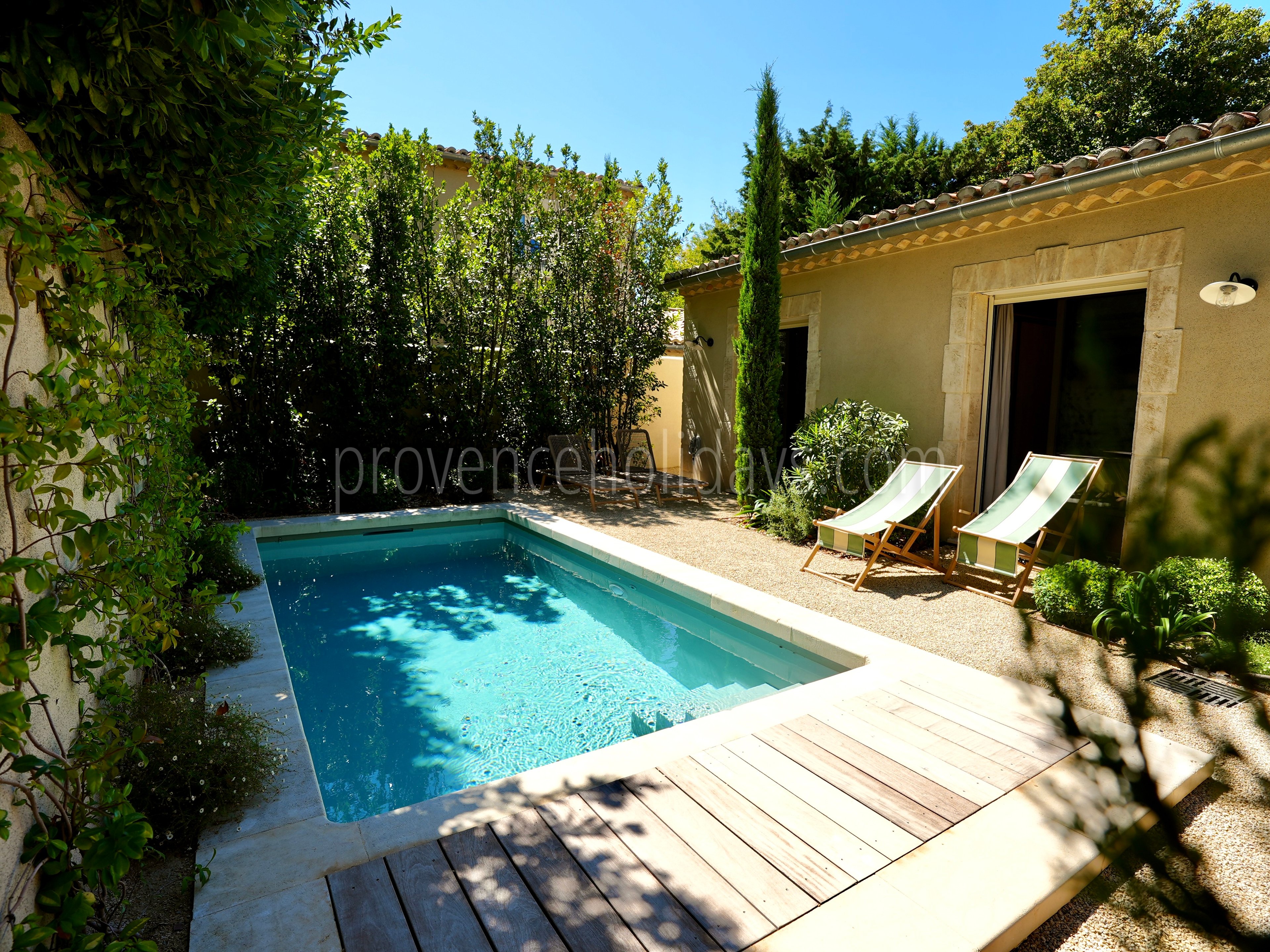 63 - La Saint-Rémoise: Villa: Pool