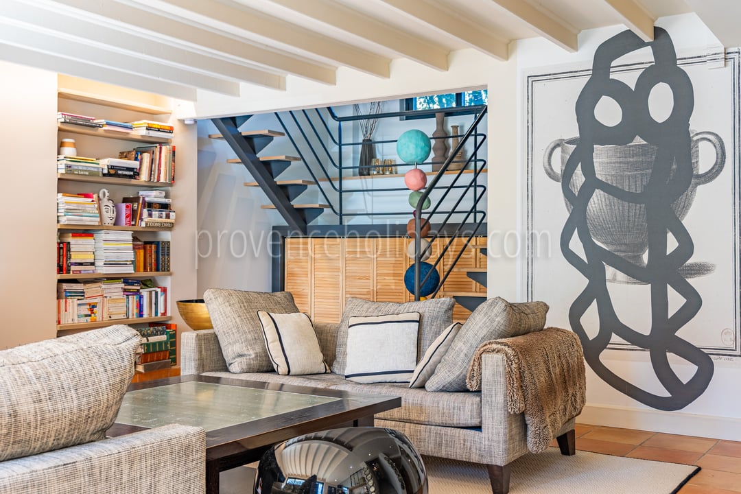 26 - L\'Atelier Provençal: Villa: Interior