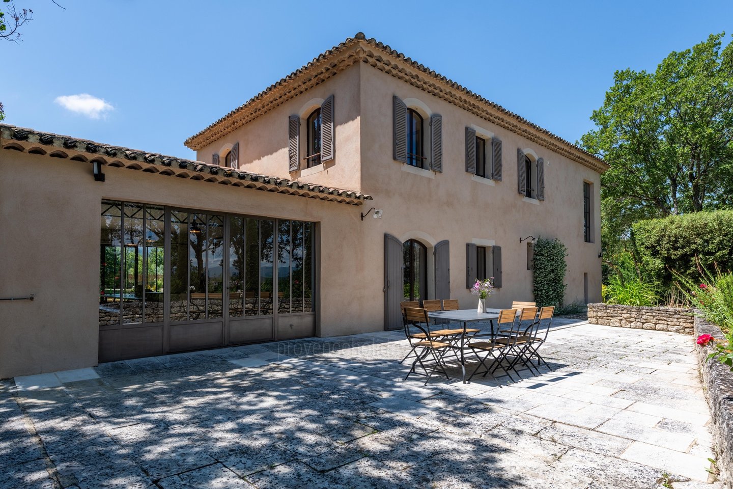 24 - Bastide Gergouven: Villa: Exterior