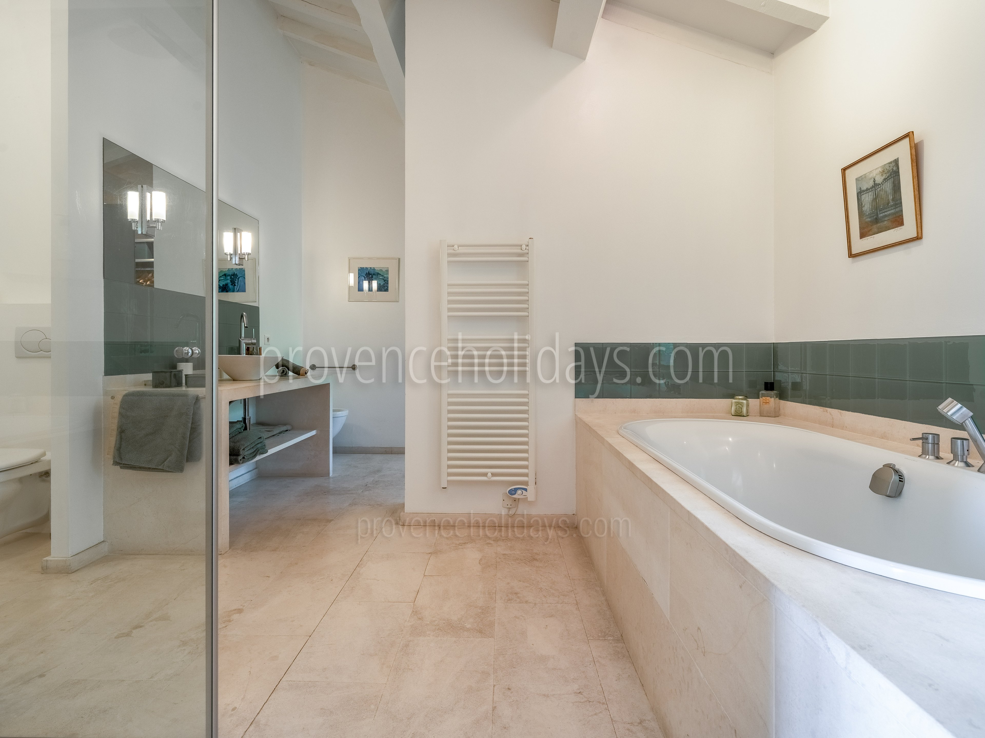18 - Mas Esdanitof: Villa: Bathroom 1