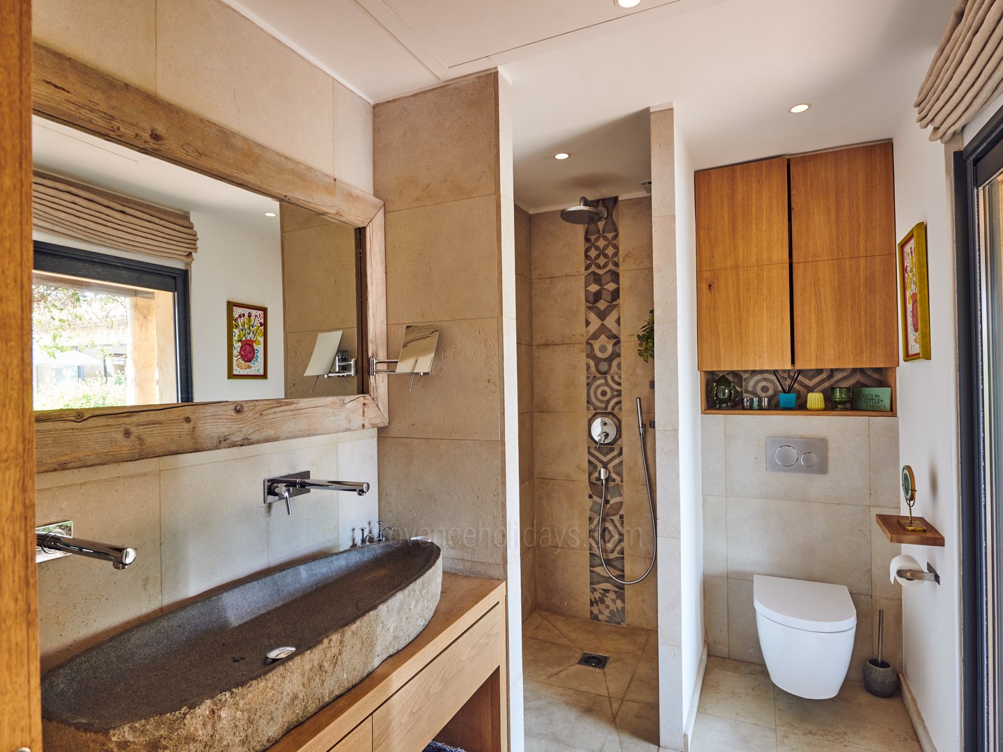 41 - Coteaux Serene: Villa: Bathroom