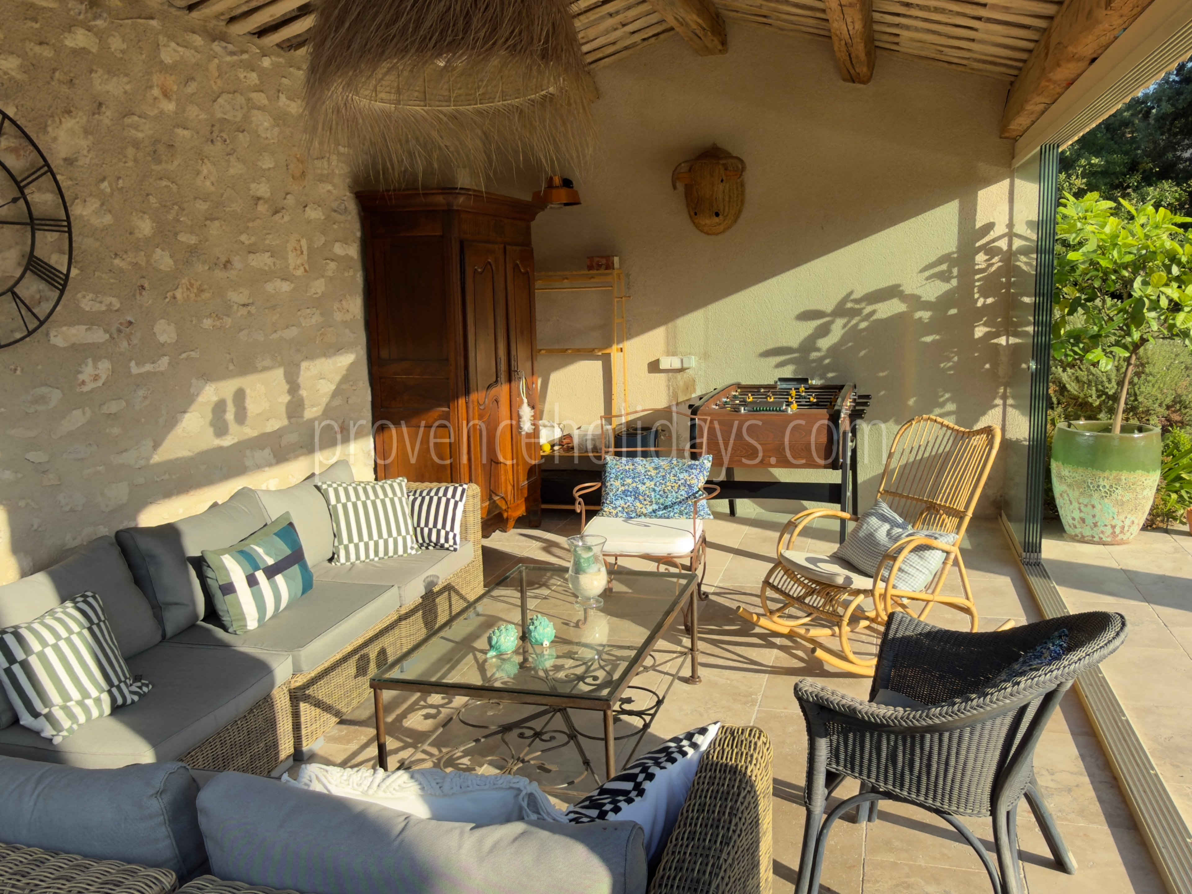 64 - Le Mas de la Cabro: Villa: Exterior