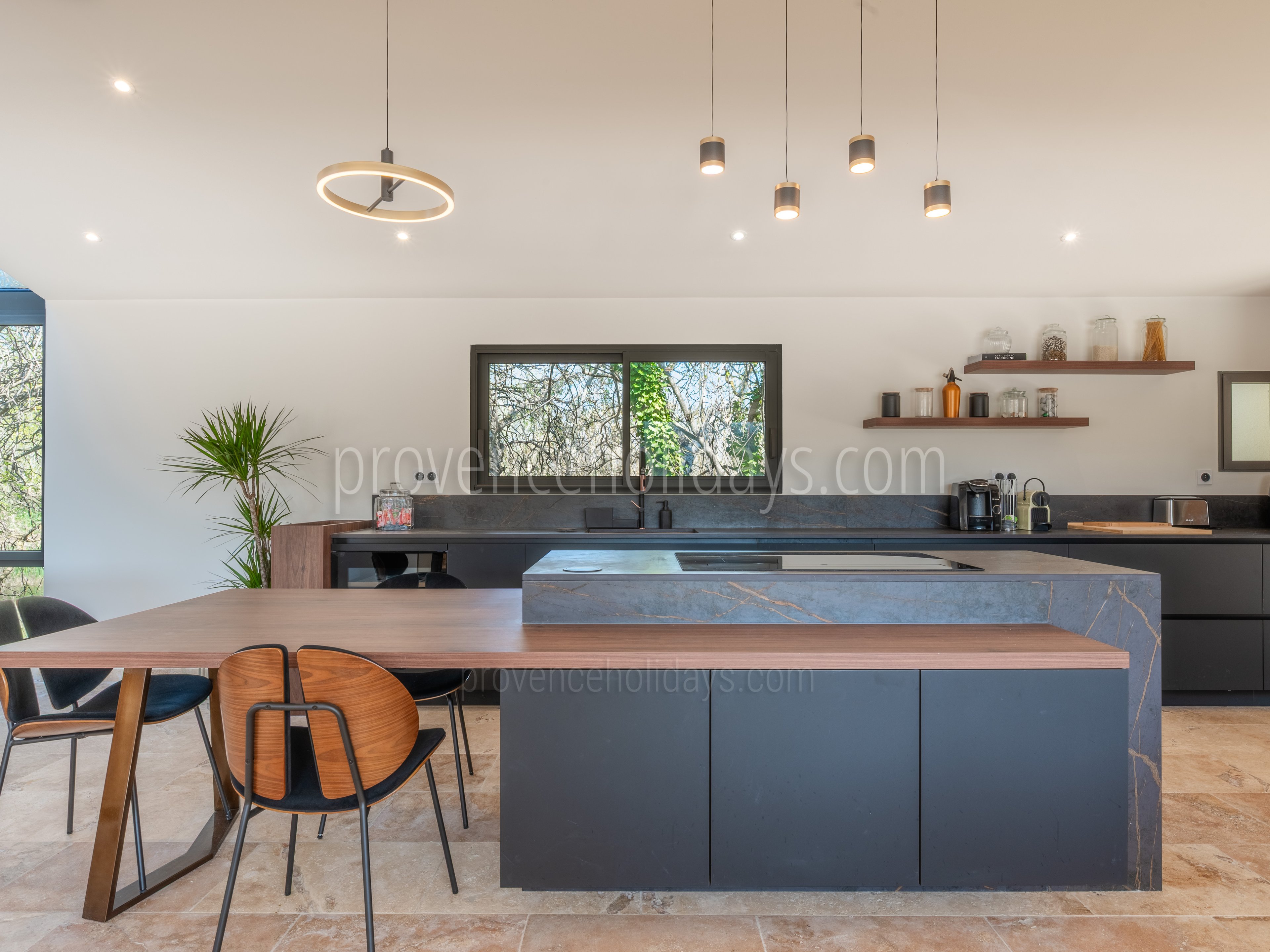 20 - Mas du Canal: Villa: Interior