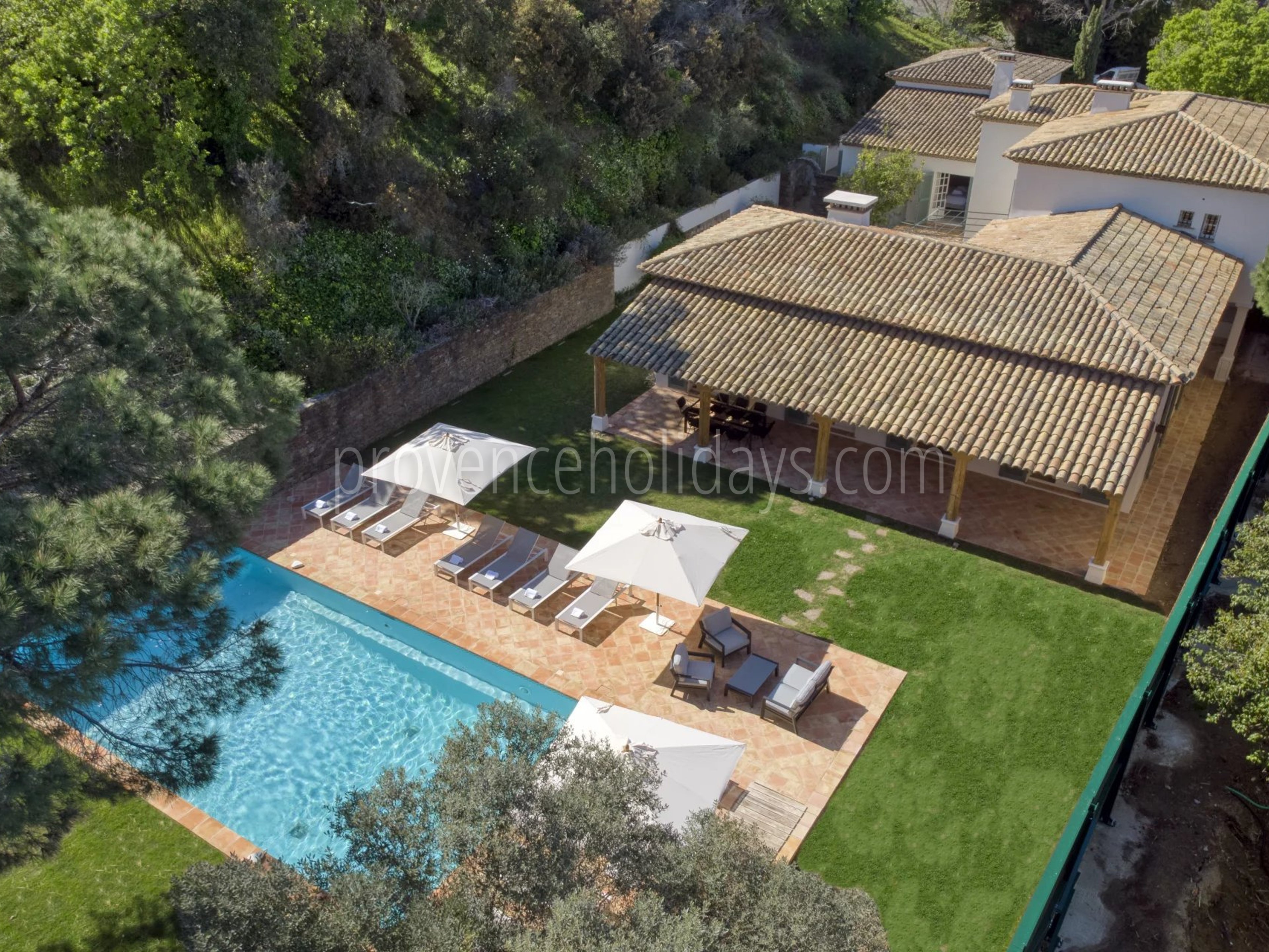 24 - Renovated mas, Ramatuelle: Villa: Pool