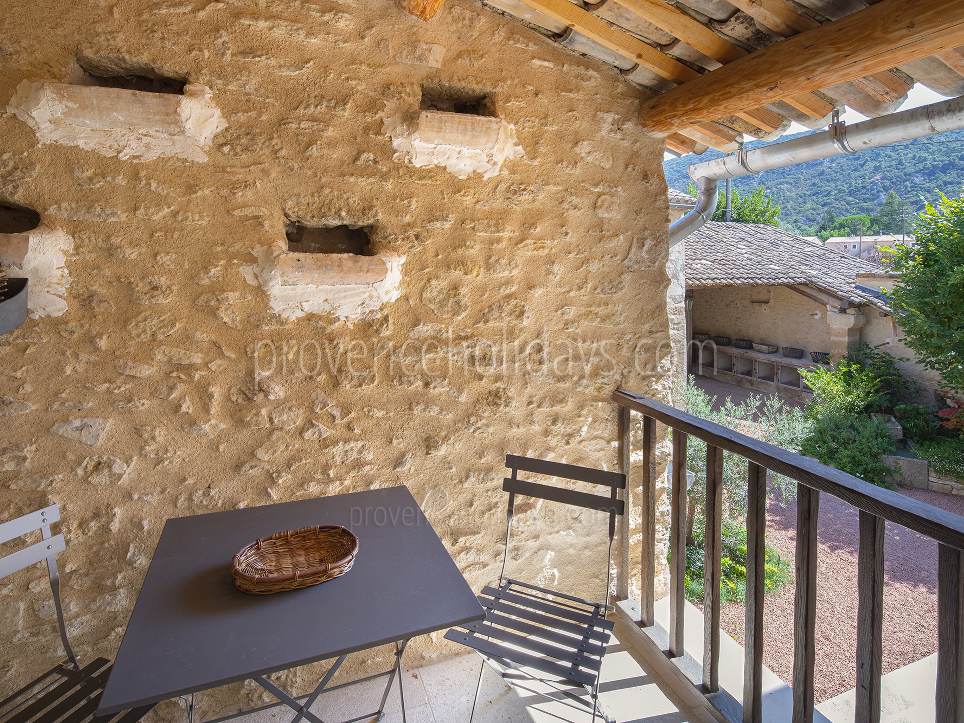 35 - Mas Robion: Villa: Exterior