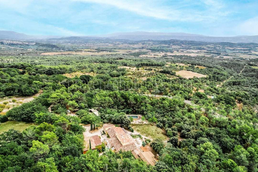 80 - Mas des Collines du Luberon: Villa: Exterior