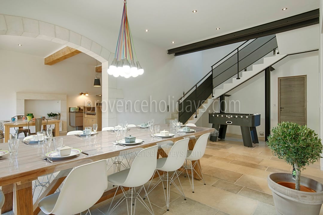 3 - Le Mas de la Pinède: Villa: Interior