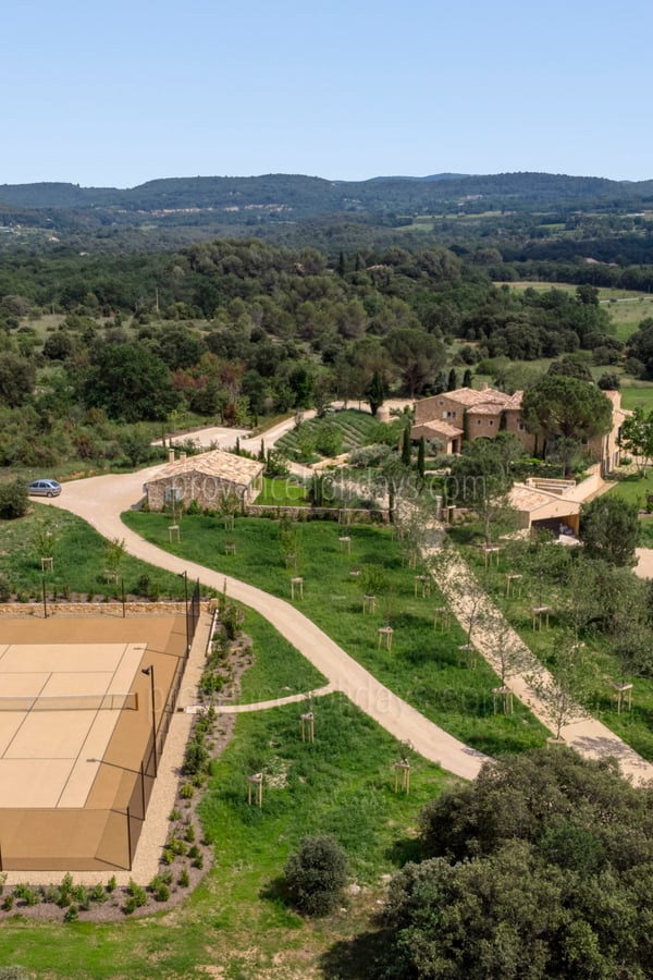 1 - Le Mas de la Pierre Blanche: Villa: Exterior
