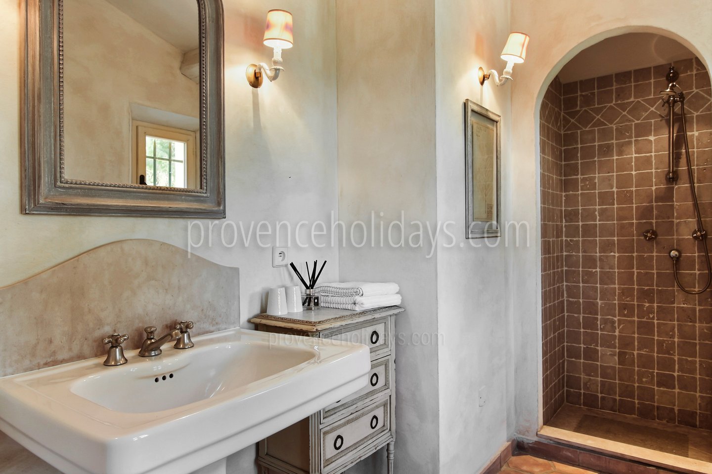 24 - Villa Ondine: Villa: Bathroom