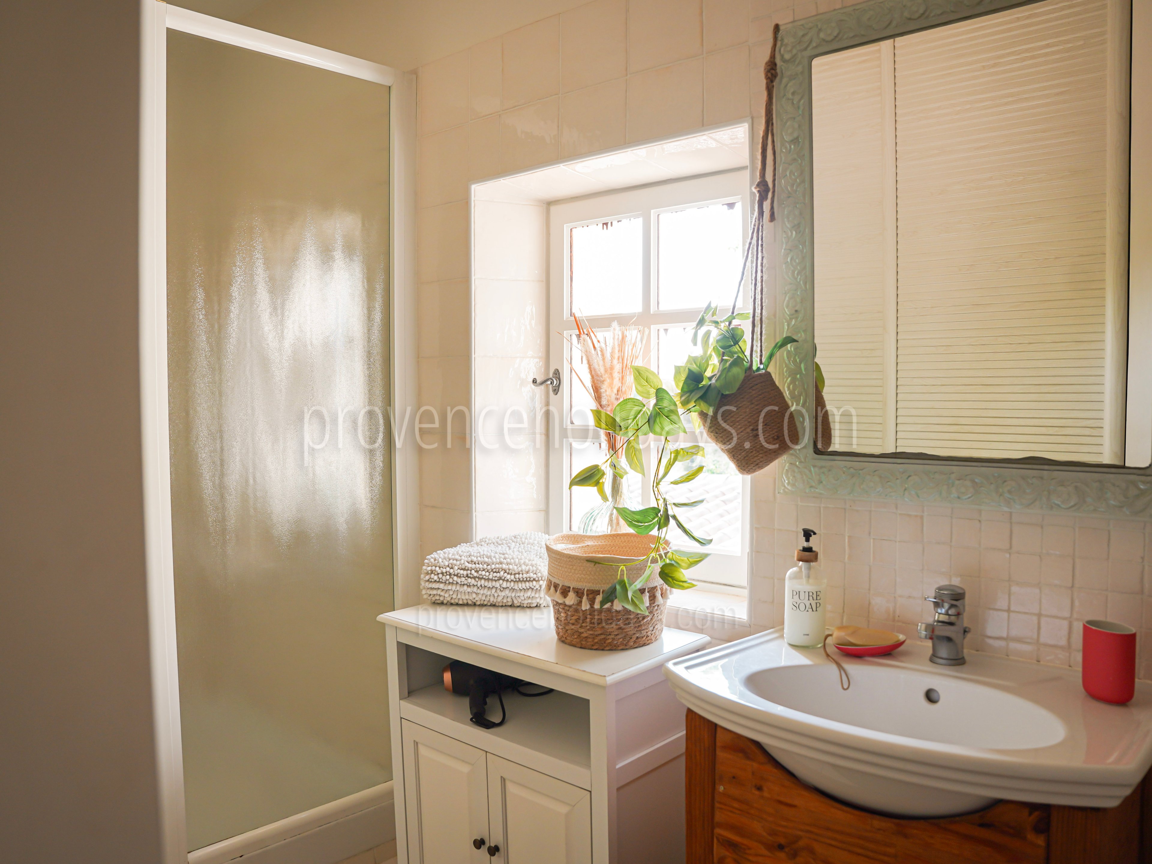 43 - Le Mas Chopin: Villa: Bathroom