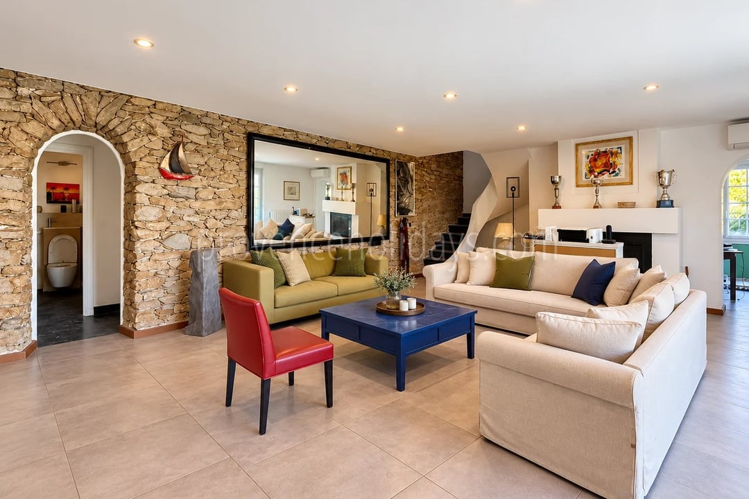 6 - Villa mit Meerblick in Cavalaire-sur-Mer: Villa: Interior