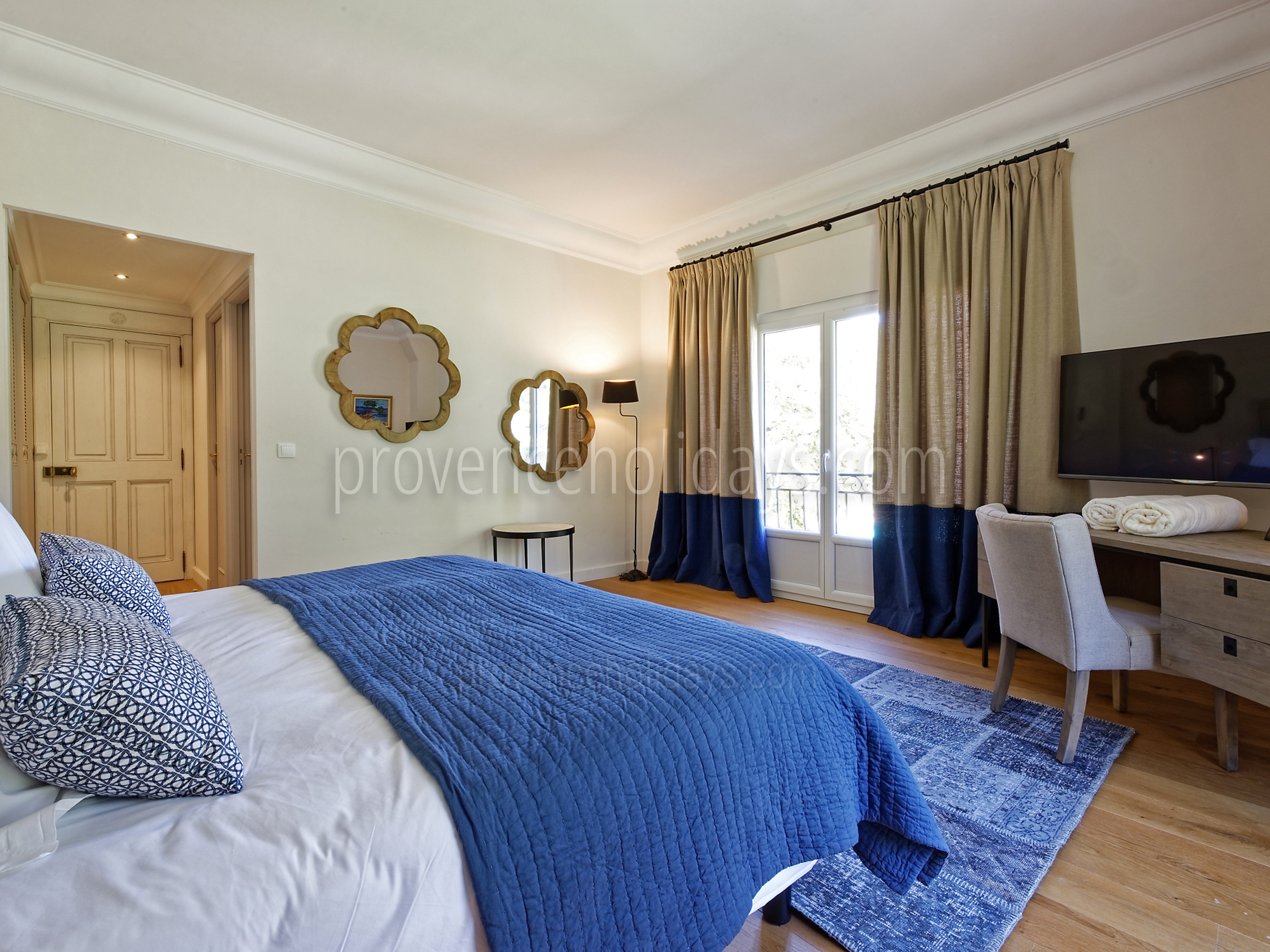23 - Villa Garrigue: Villa: Bedroom
