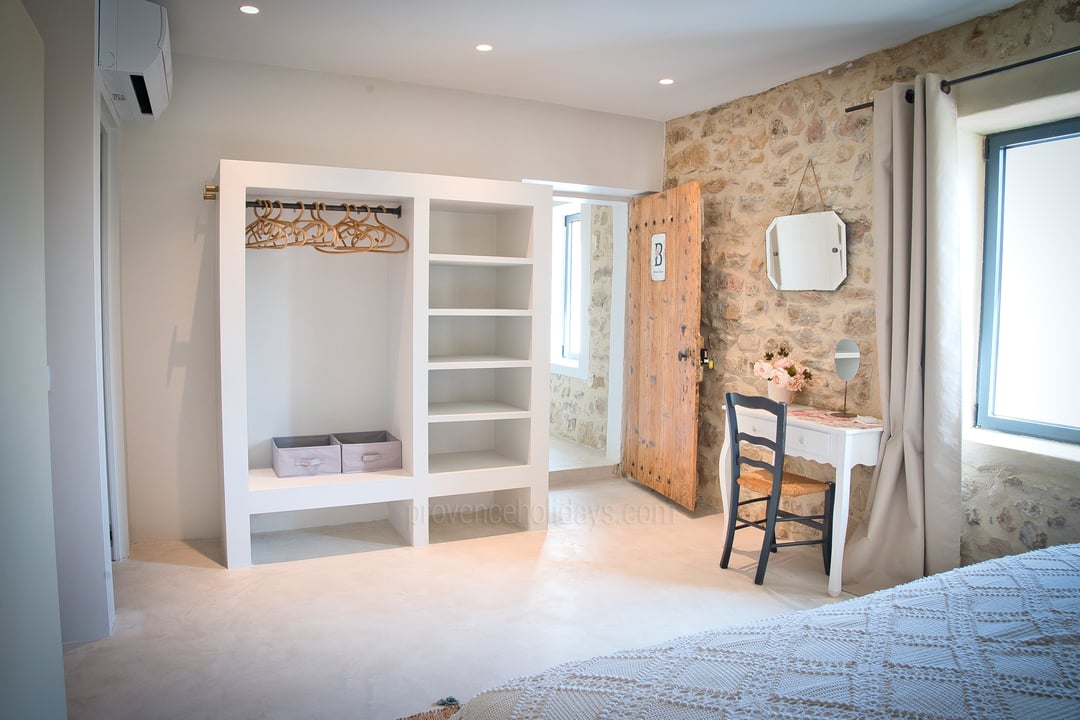 23 - Bastide du Lavoir: Villa: Bedroom