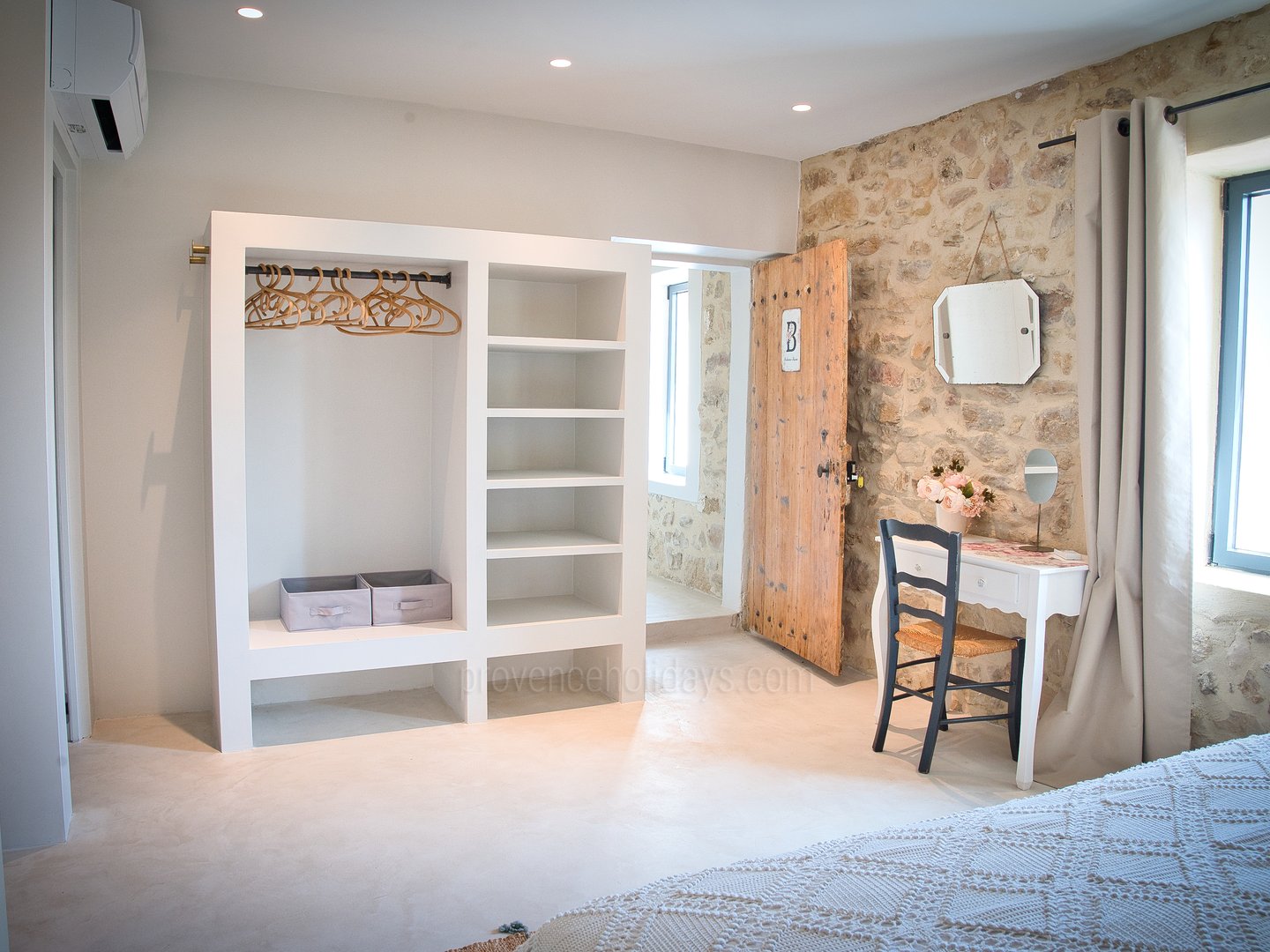 23 - Bastide du Lavoir: Villa: Bedroom