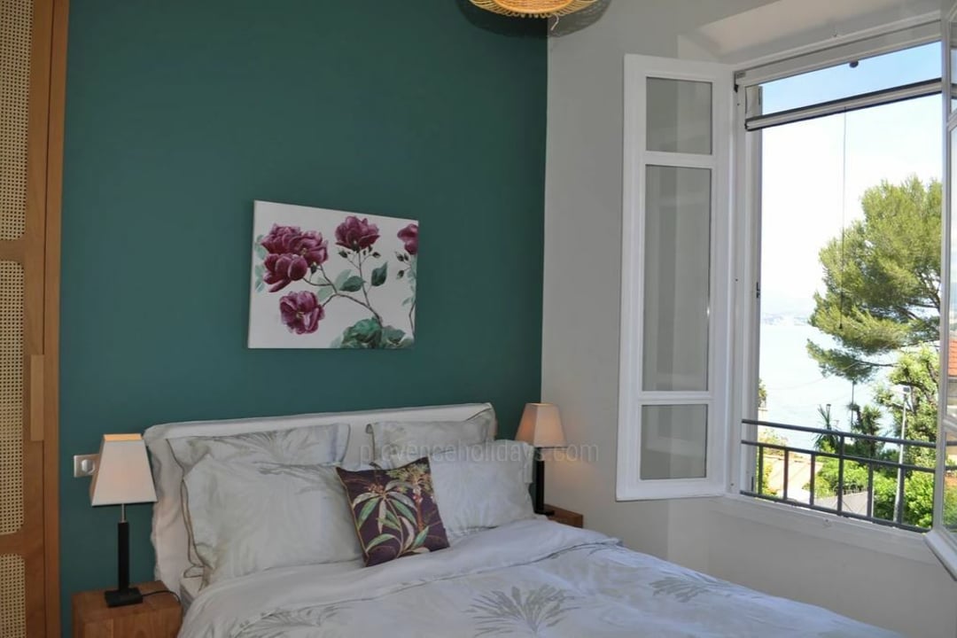 55 - Villa Cap d\'Antibes: Villa: Bedroom