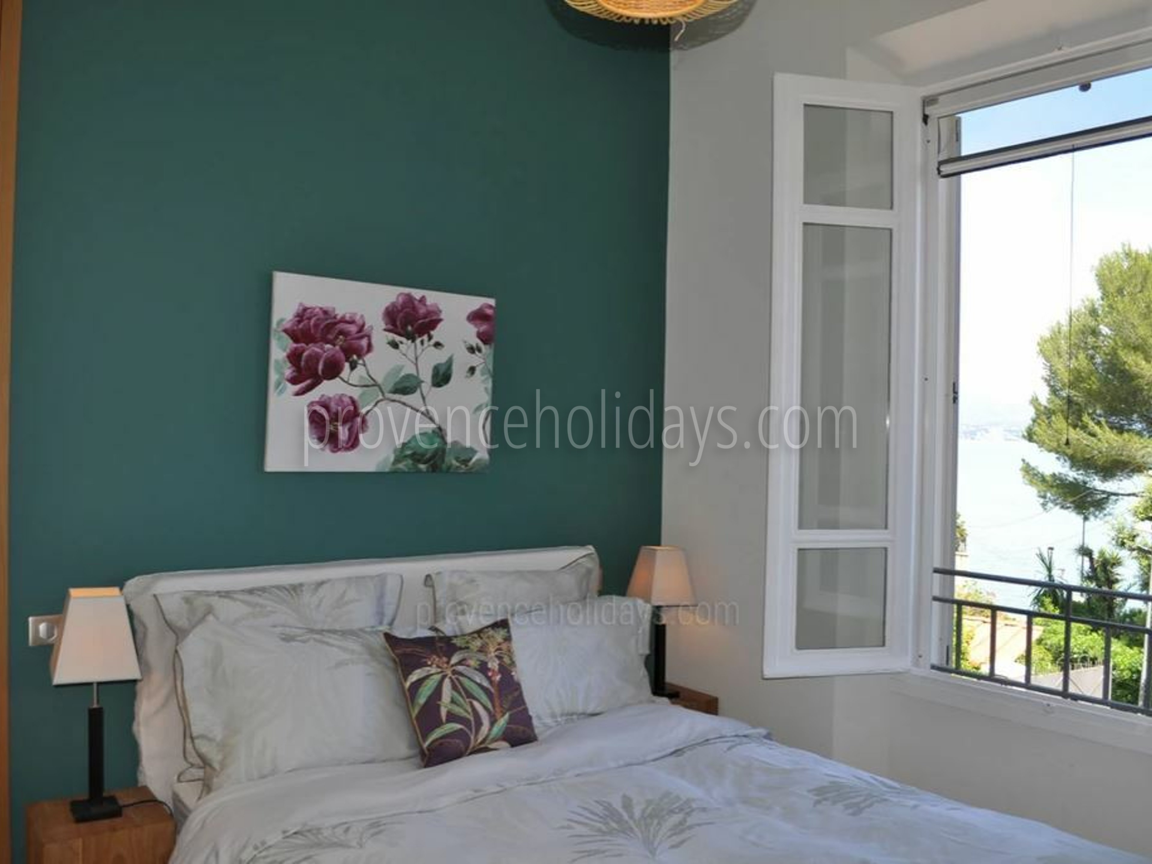 16 - Villa Cap d\'Antibes: Villa: Bedroom