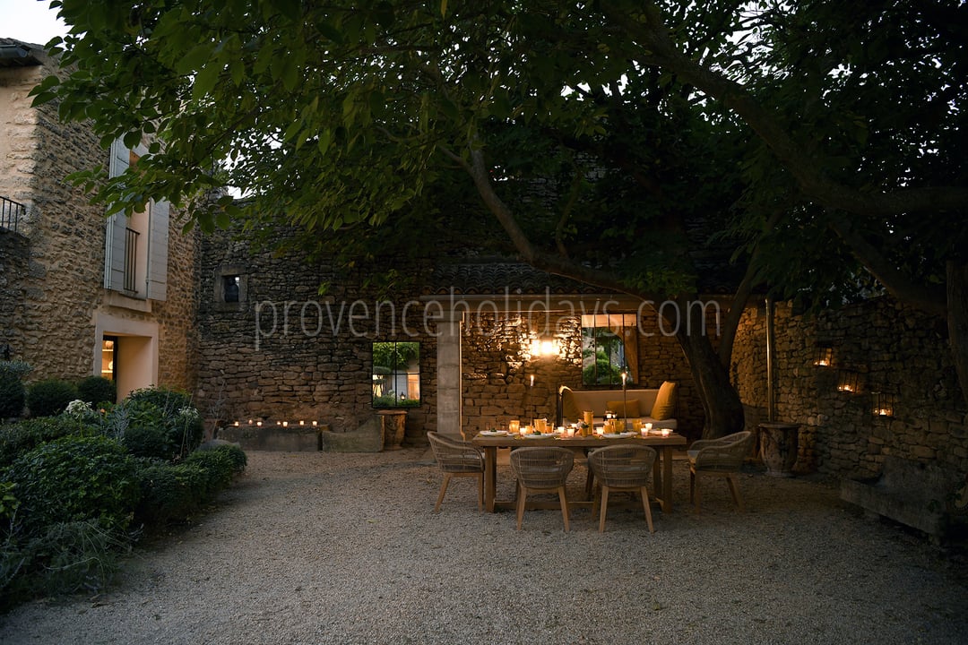 34 - Mas Cabrières: Villa: Exterior