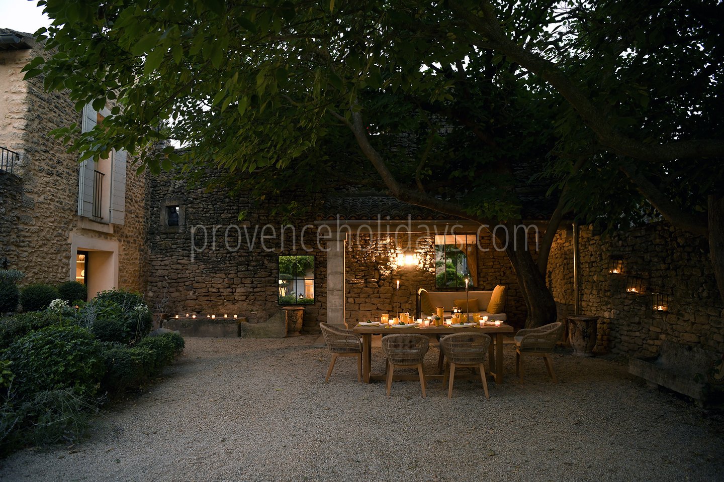34 - Mas Cabrières: Villa: Exterior
