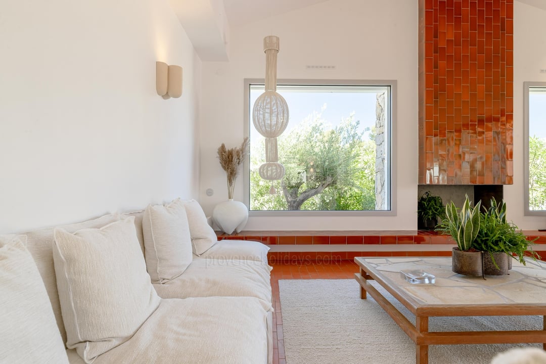 26 - Maison Bardot: Villa: Interior