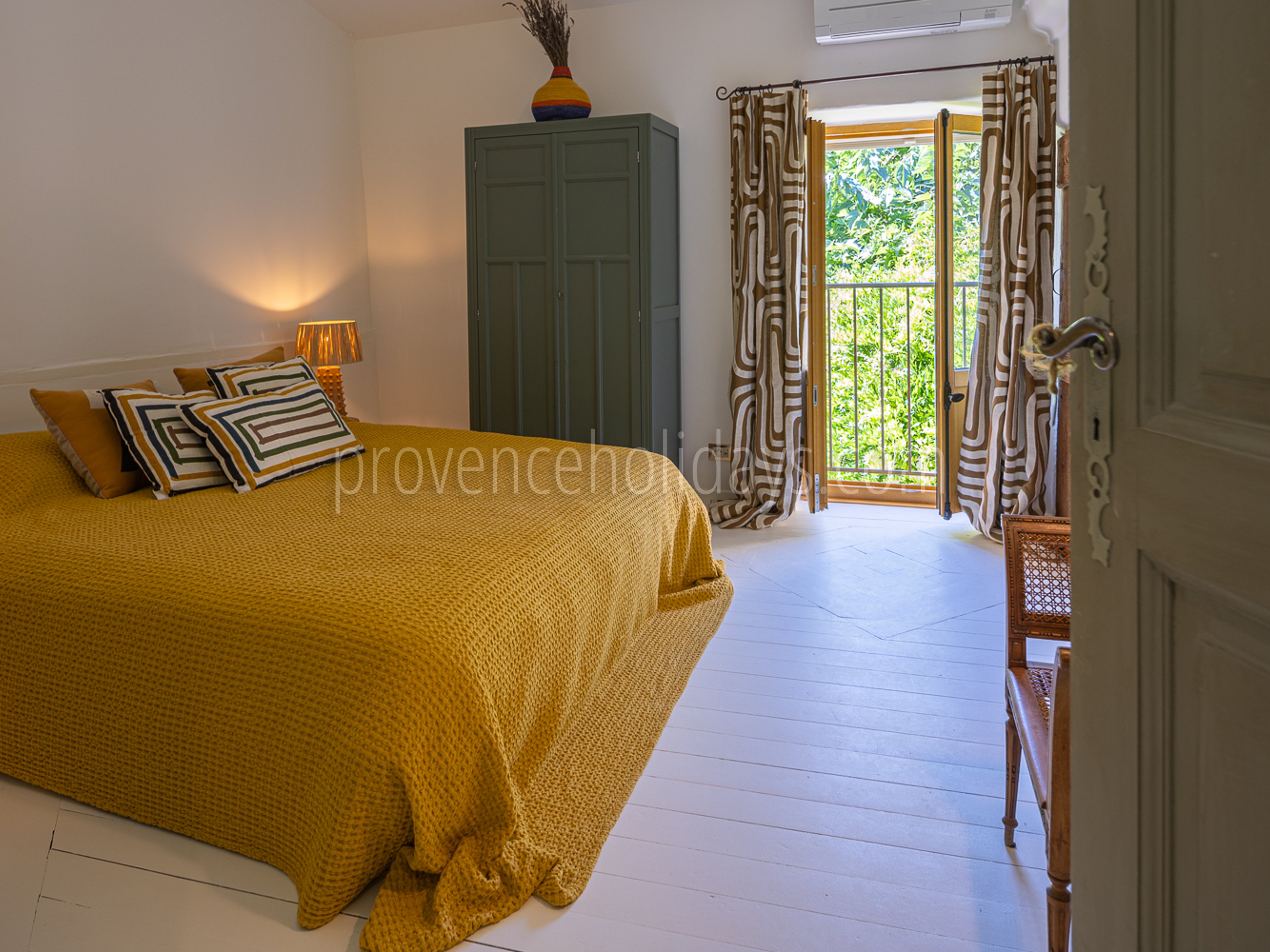 21 - Le Mas des Rêves: Villa: Bedroom