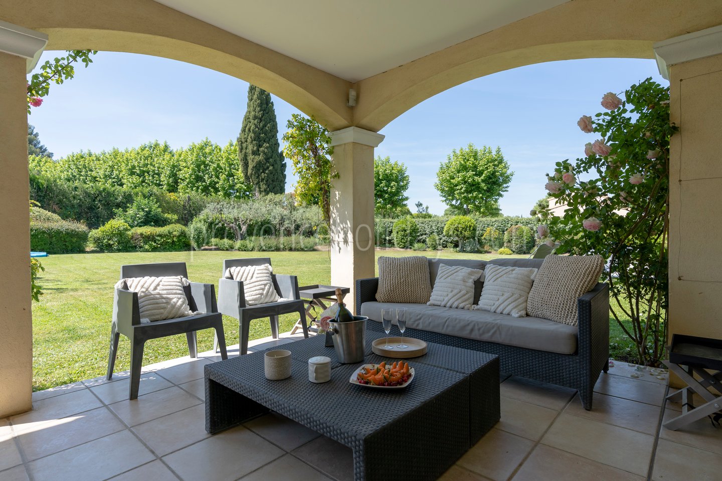 16 - Chez Alare: Villa: Exterior