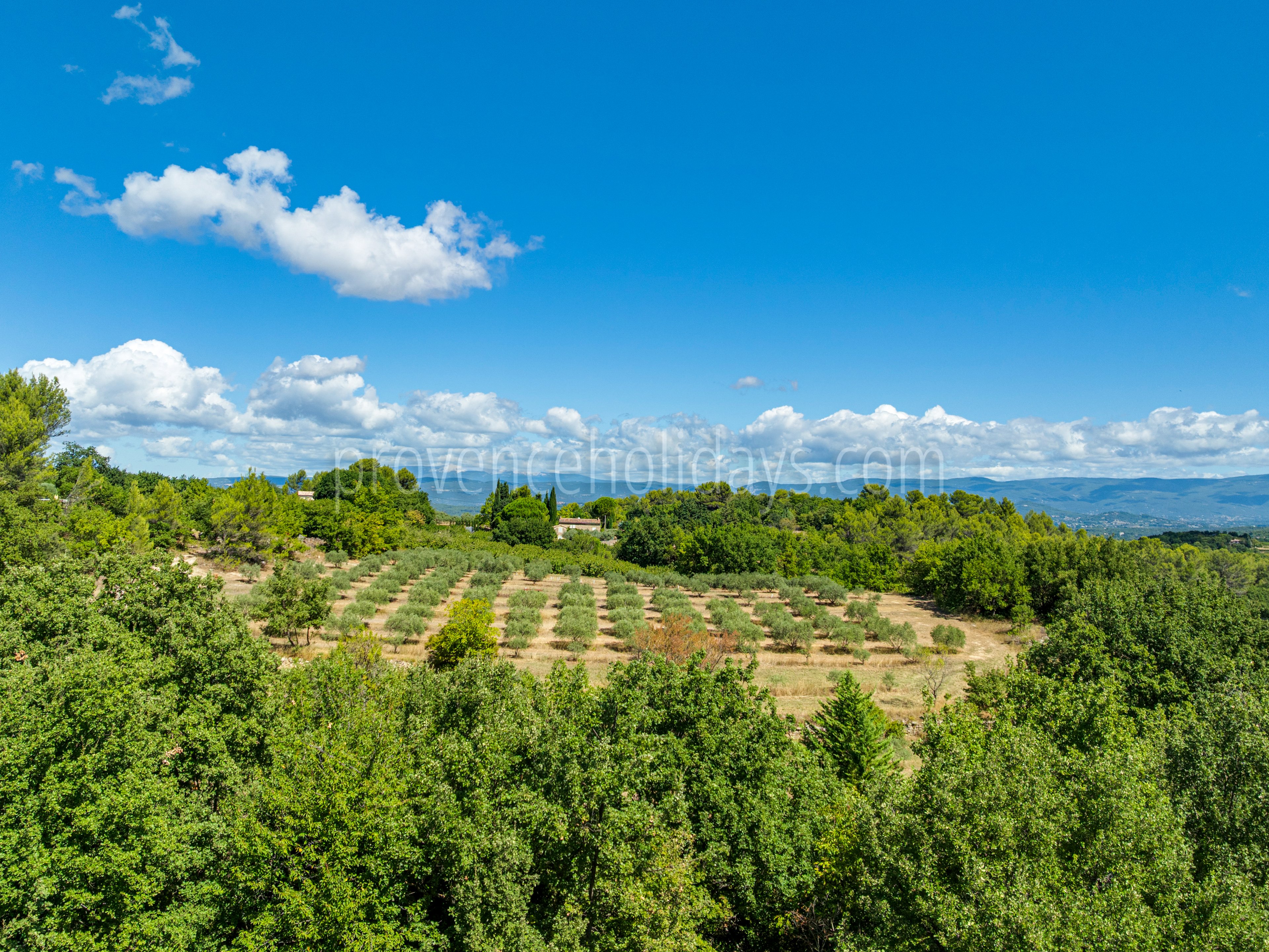 28 - Domaine des Pierres: Villa: Exterior