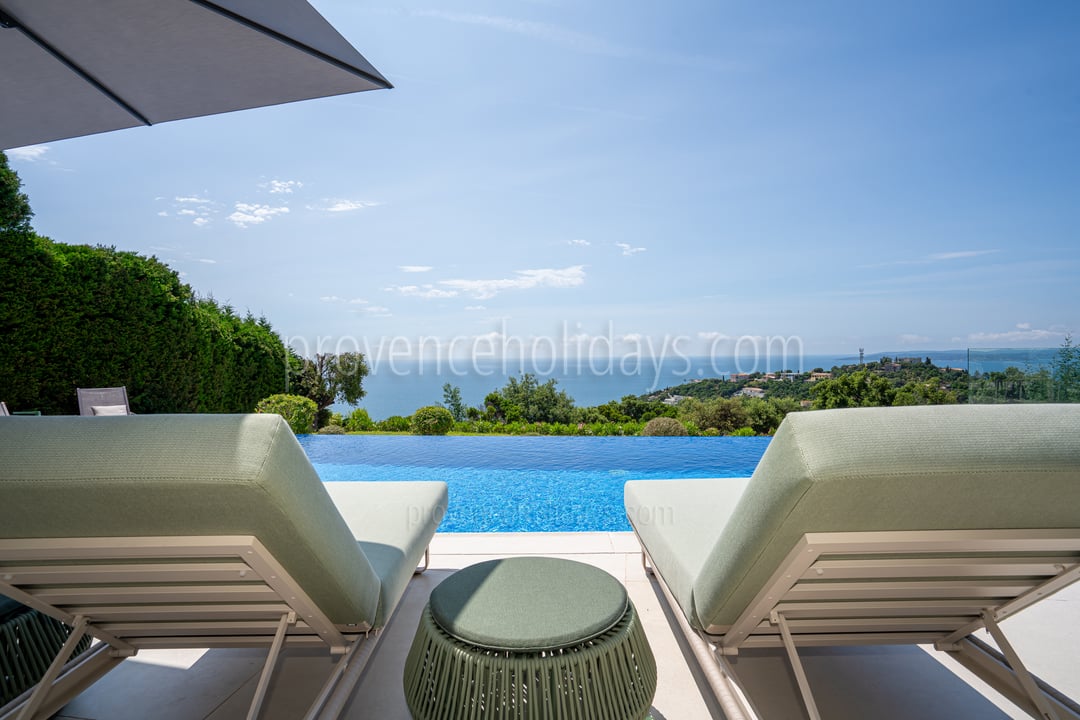 3 - Villa Iris: Villa: Exterior